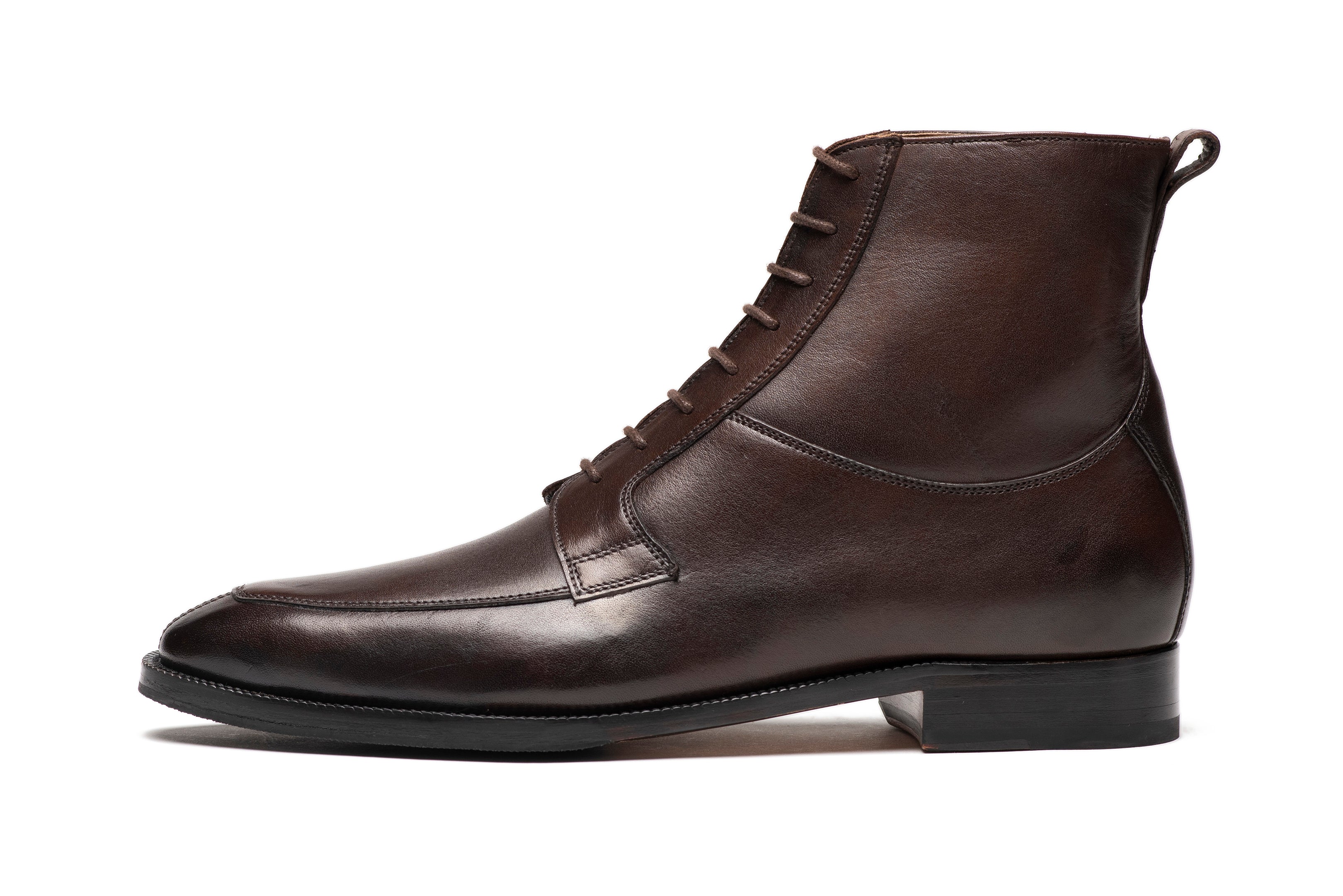Dark Brown Derby Boots for Men & Women - Waterproof Leather Apron Work Boots - Perfect for Outdoor Work, Hiking & Casual Wear