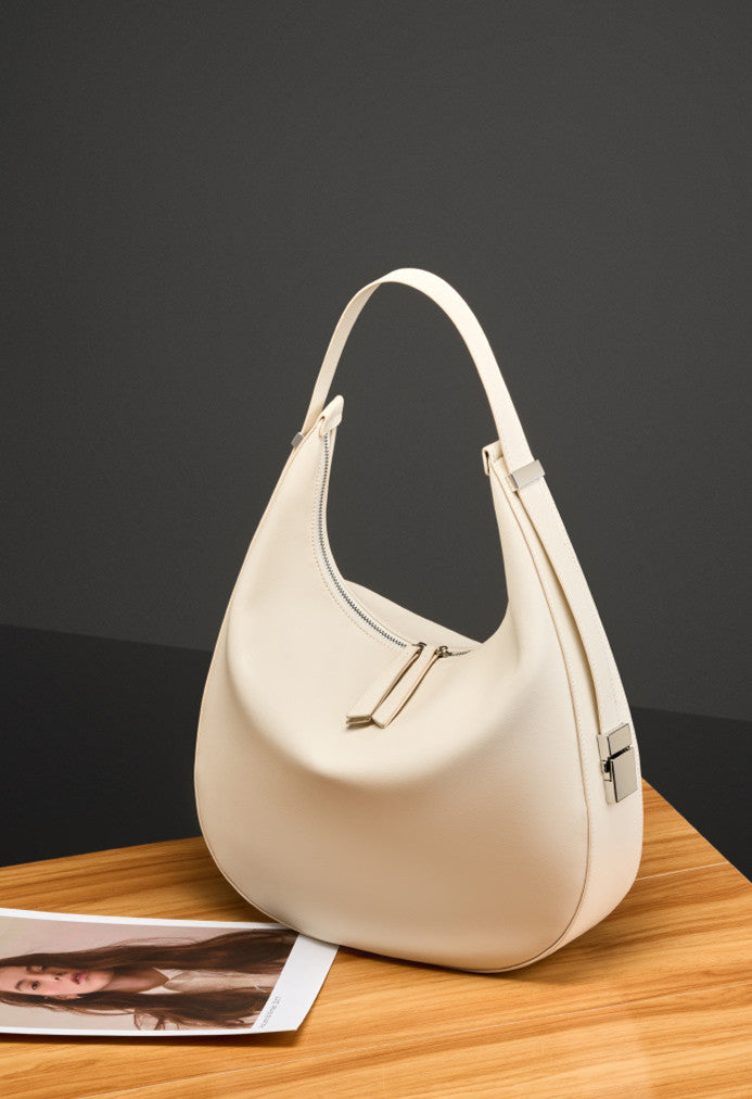 Stylish Curved Crescent Shoulder Bag for Women - Fashionable Crossbody Purse with Adjustable Strap, Perfect for Daily Use, Travel & Shopping