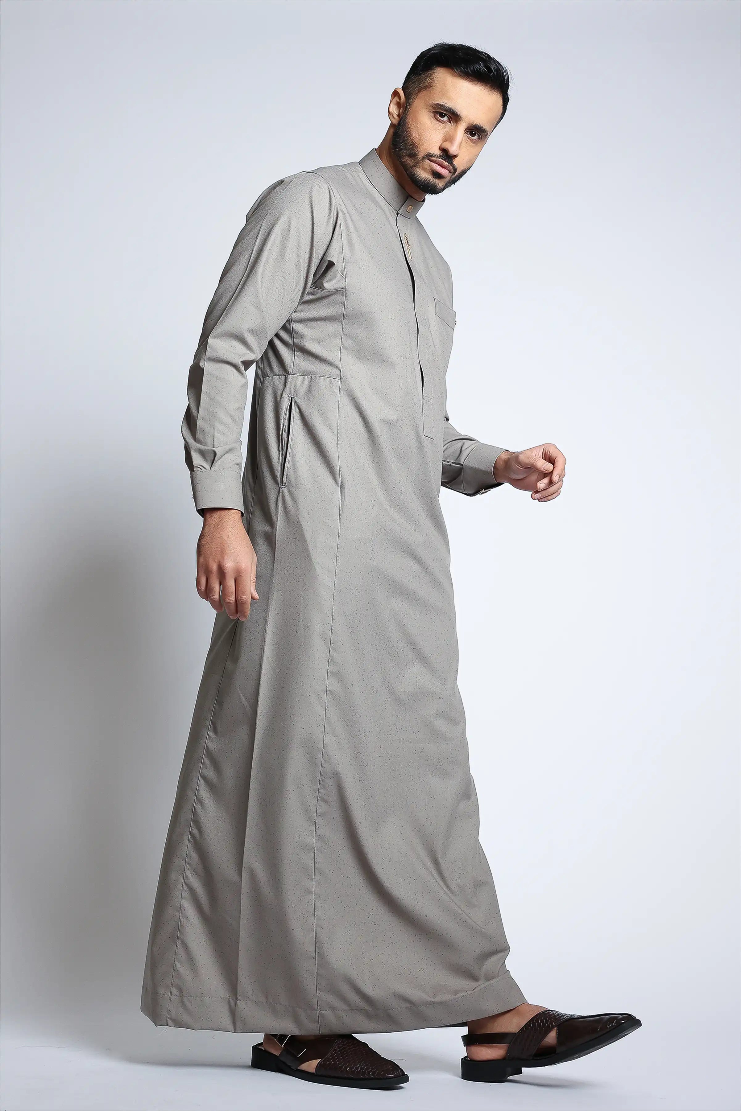 Premium J134 Harbour Fog Thobe - Traditional Arabic Robe for Men - Comfortable & Stylish Islamic Clothing for Prayer, Eid, and Special Occasions