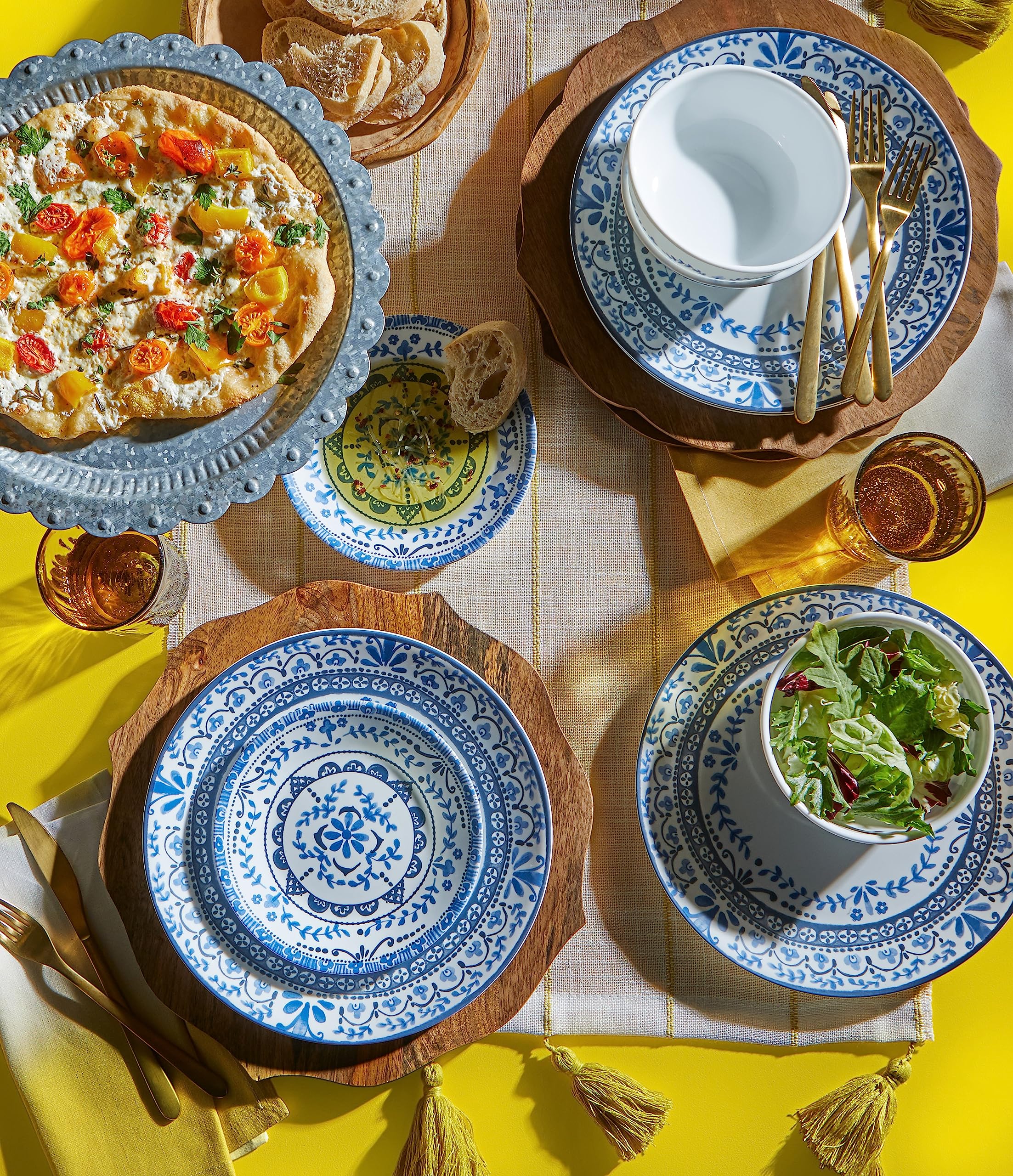 Corelle Vitrelle 6-Piece Dinner Plate Set - Triple Layer Chip Resistant Glass Plates, Lightweight & Durable Round Dishes (Portofino Pattern) - Perfect for Everyday Dining, Entertaining & Microwave Use