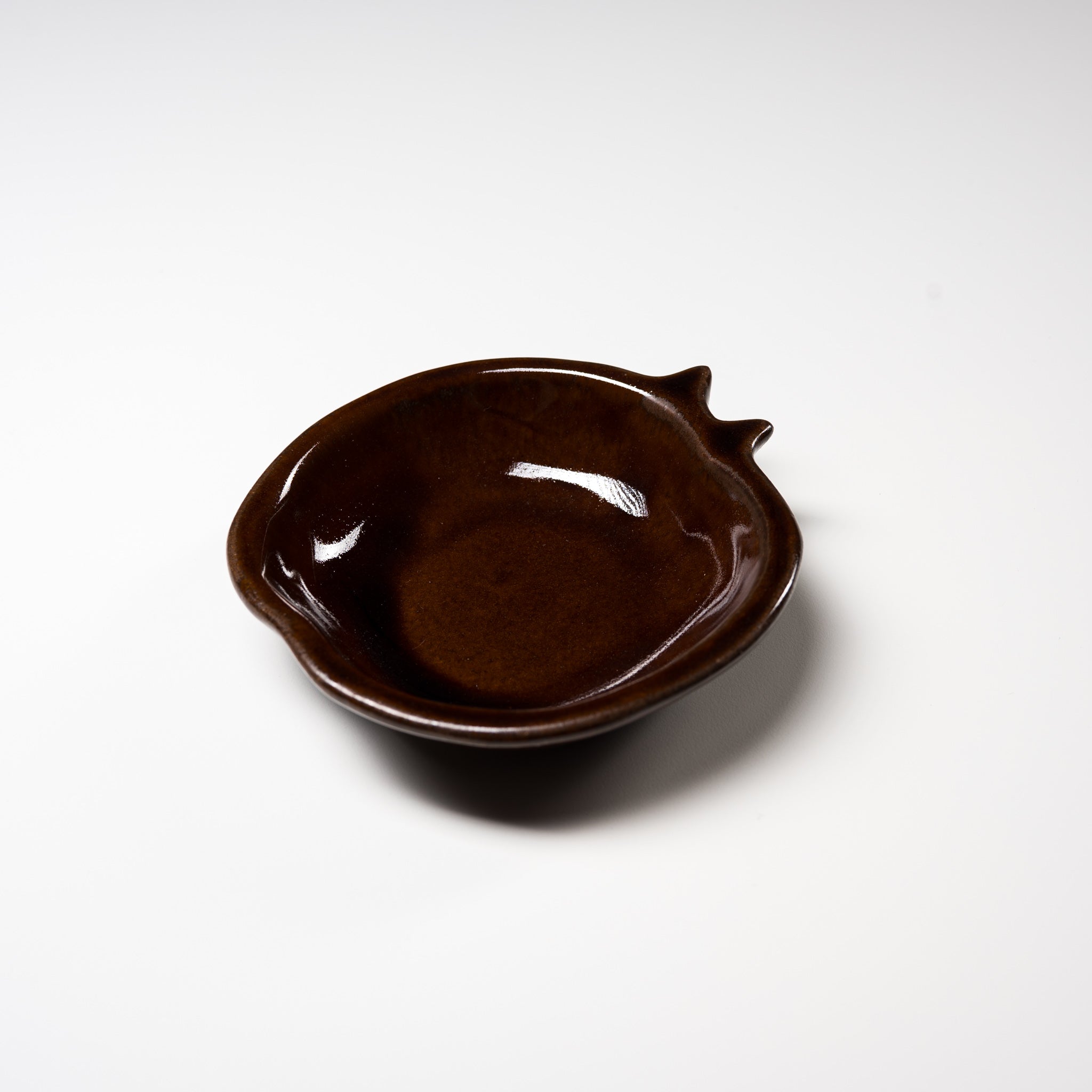 Wakasama Kiln Apple Plate Brown - 12 cm Handmade Ceramic Plate for Desserts, Fruits & Home Decor | Japanese Pottery Dining & Kitchenware