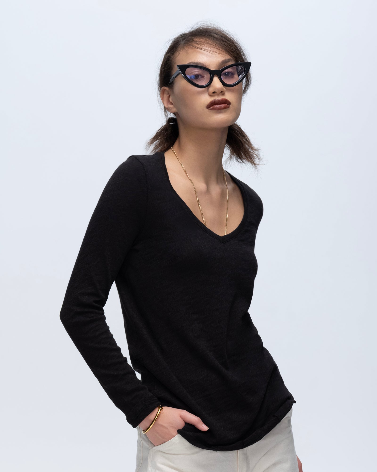Premium Slub Jersey Long Sleeve V-Neck T-Shirt for Men & Women | Soft Cotton Blend | Comfortable Casual Wear | Black | Perfect for Layering, Everyday Outfits & Lounge Wear