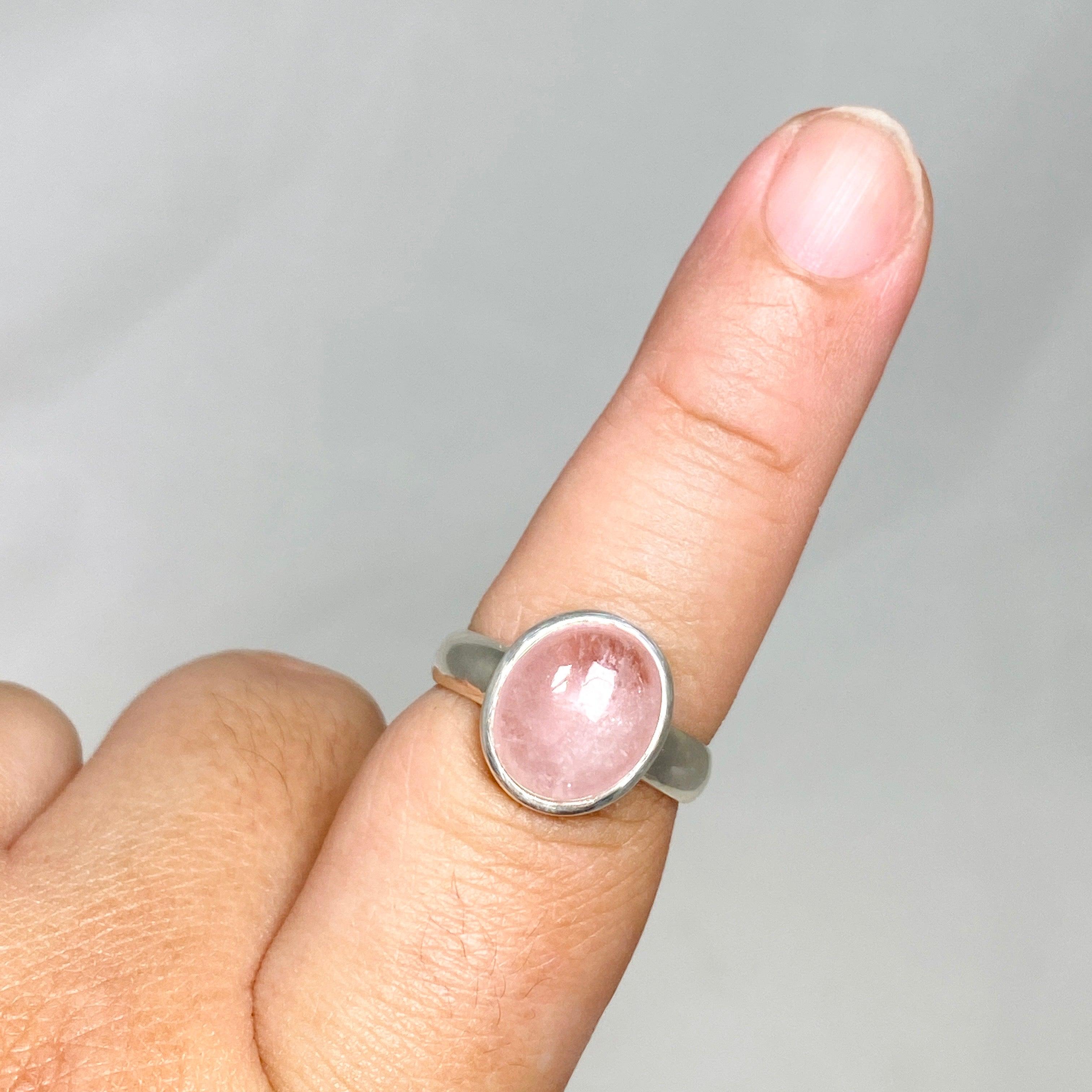 Morganite Oval Ring Size 9.5 - 14K Rose Gold Engagement Ring for Women, Dainty Wedding Band, Anniversary Gift for Her - Perfect for Proposals, Valentine's Day & Special Occasions
