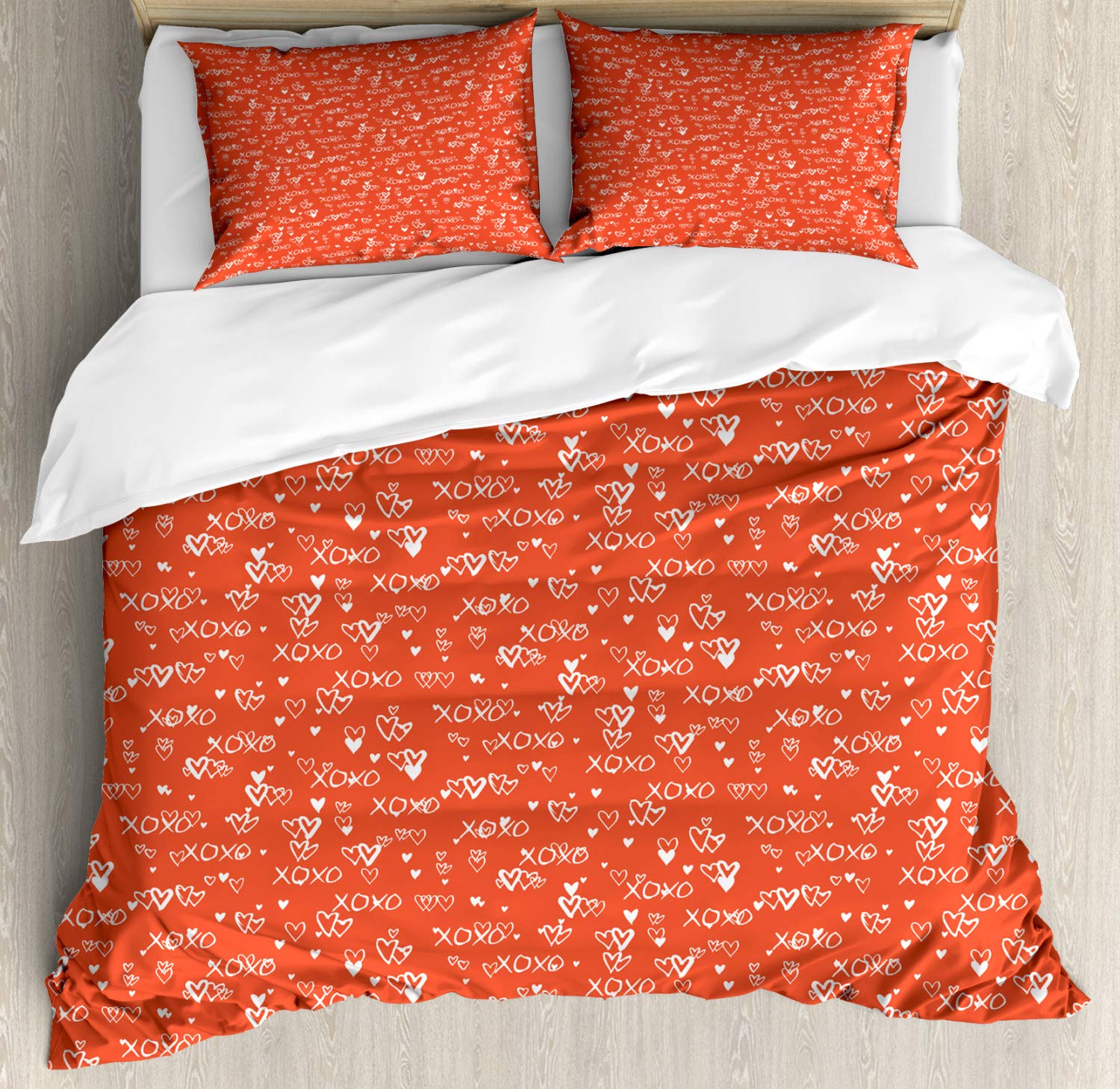 Ambesonne XOXO Duvet Cover Set - Grungy Hand-Painted Hearts & Love Words Romantic Bedding | 3-Piece Queen Size (Duvet + 2 Pillow Shams) in Salmon & White | Perfect for Valentine's Day, Anniversary Gifts & Boho Bedroom Decor
