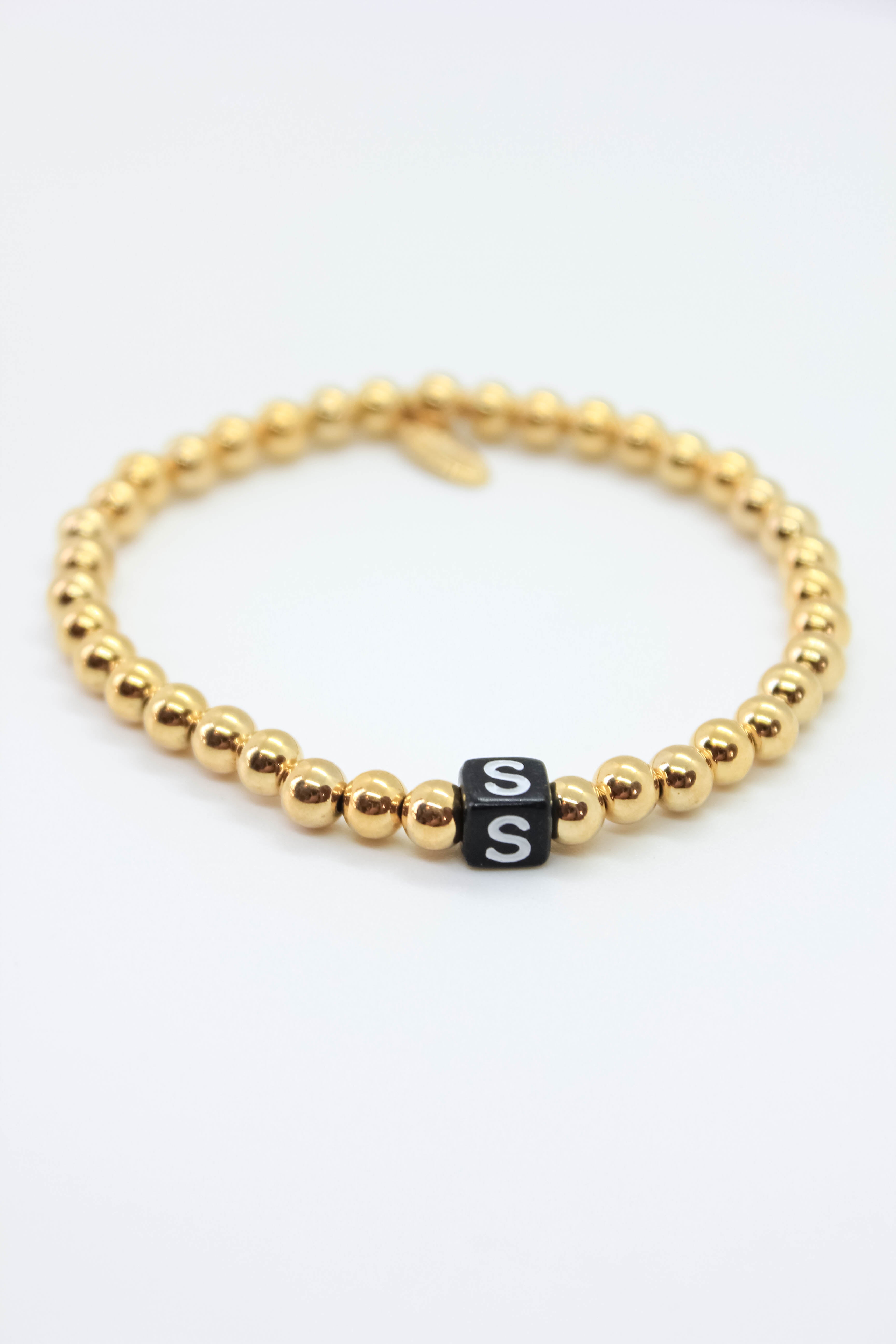 Personalized Alphabet Monogram Bracelet for Women - Custom Initial Letter Jewelry Gift for Her - Perfect for Birthdays, Anniversaries & Everyday Wear