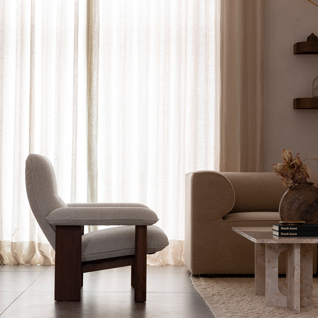 Brasilia Lounge Chair - Mid Century Modern Accent Chair for Living Room, Bedroom & Office - Comfortable Upholstered Armchair with Wooden Legs - Perfect for Relaxing, Reading & Decor