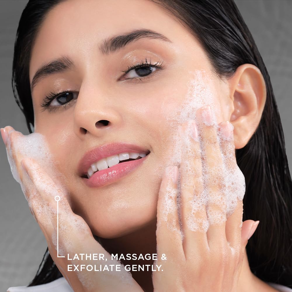 POND'S Bright Miracle Detox Face Wash with Activated Charcoal - Deep Cleansing for Glowing Skin | Removes Dirt, Oil & Pollution | 150g | Perfect for Daily Skincare Routine & Post-Makeup Cleansing