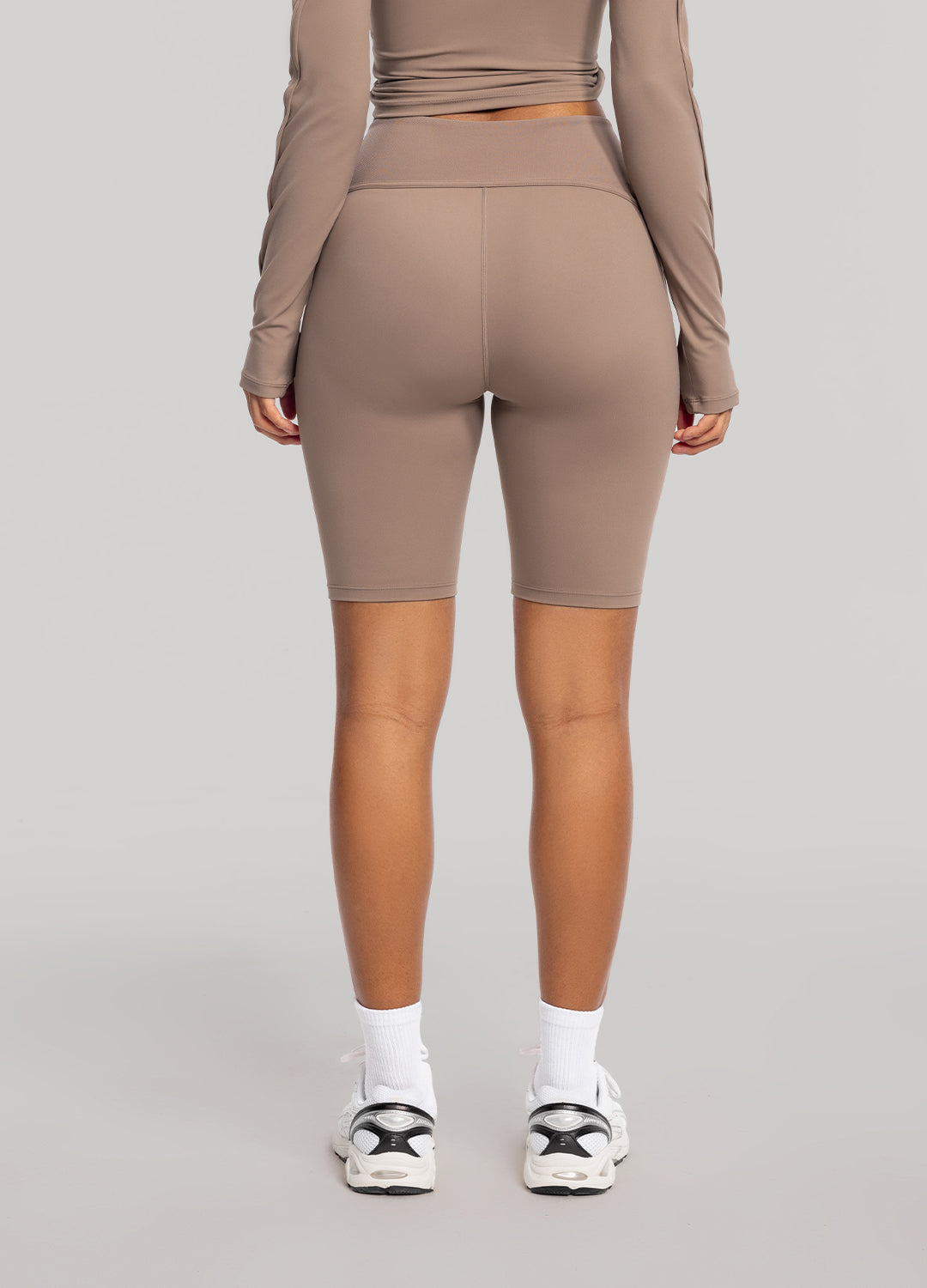 High-Performance Biker Shorts for Women & Men - Moisture-Wicking, Breathable Cycling Shorts with Padded Liner - Perfect for Road Biking, Spinning & Gym Workouts
