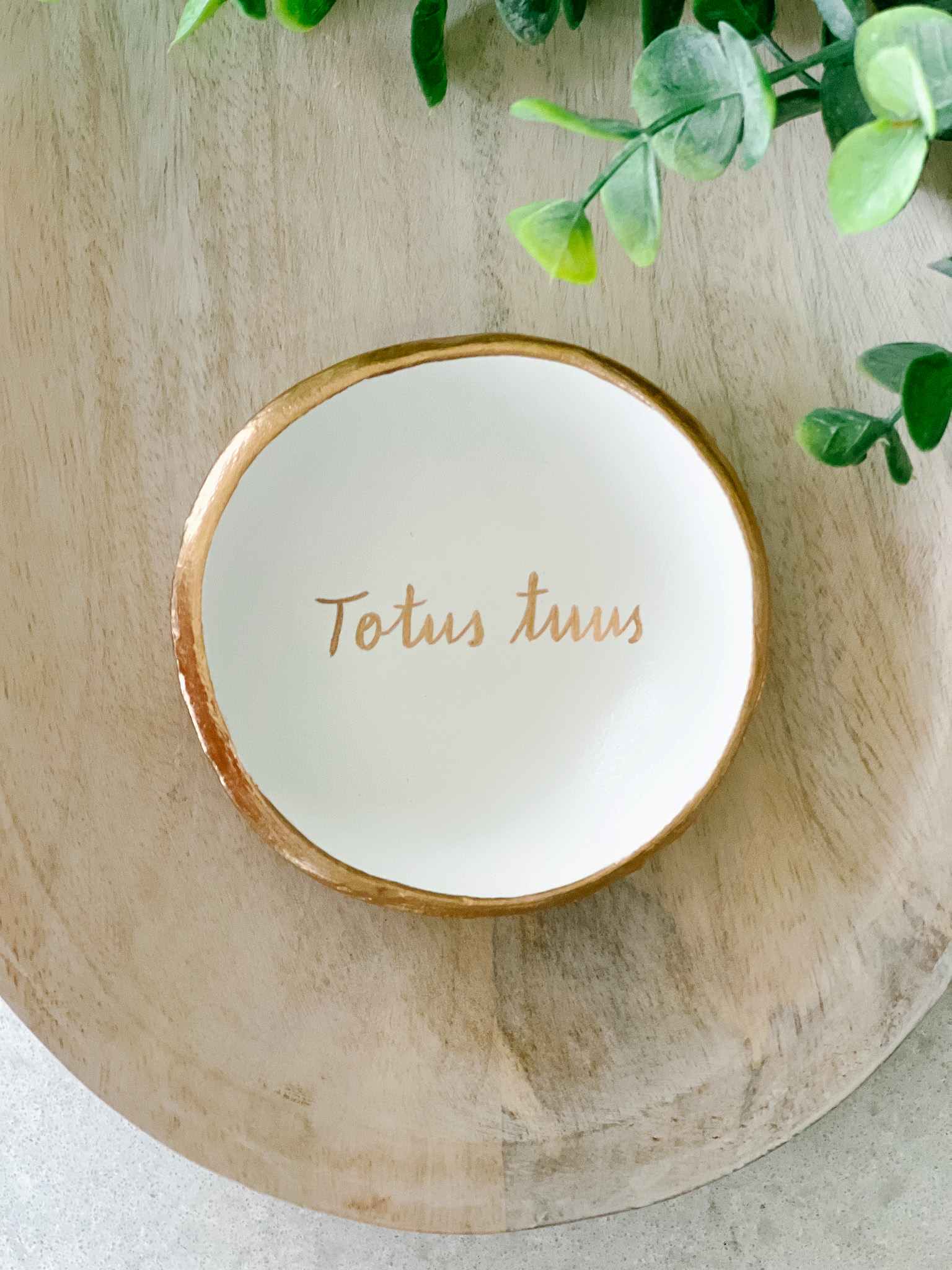 Totus Tuus Rosary Dish - Elegant Religious Home Decor for Prayer & Meditation | Perfect for Church, Gifts & Personal Devotion