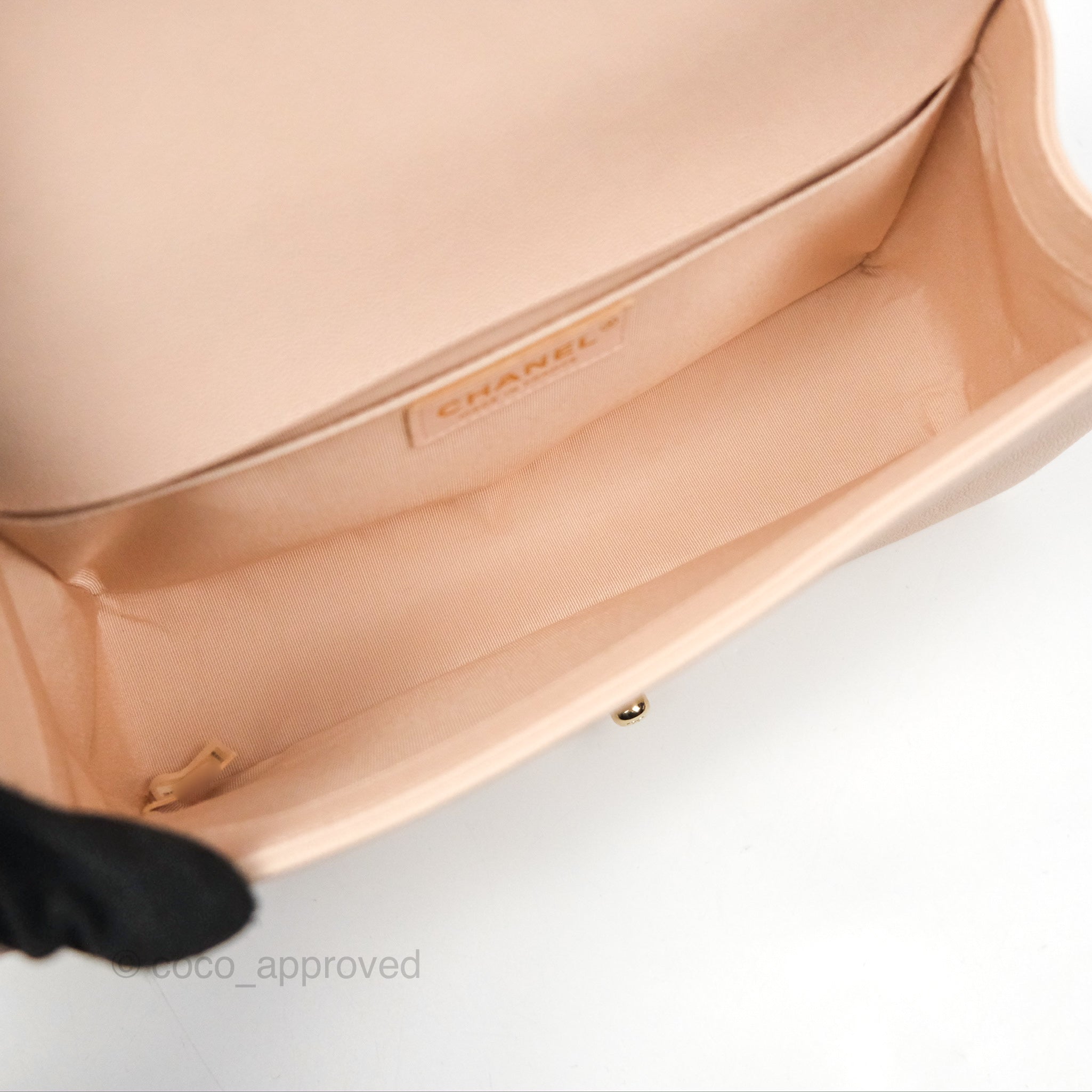 Chanel Chevron Medium Boy Bag in Light Pink Caviar Leather with Gold Hardware - Luxury Crossbody Bag for Women, Perfect for Parties & Evening Events