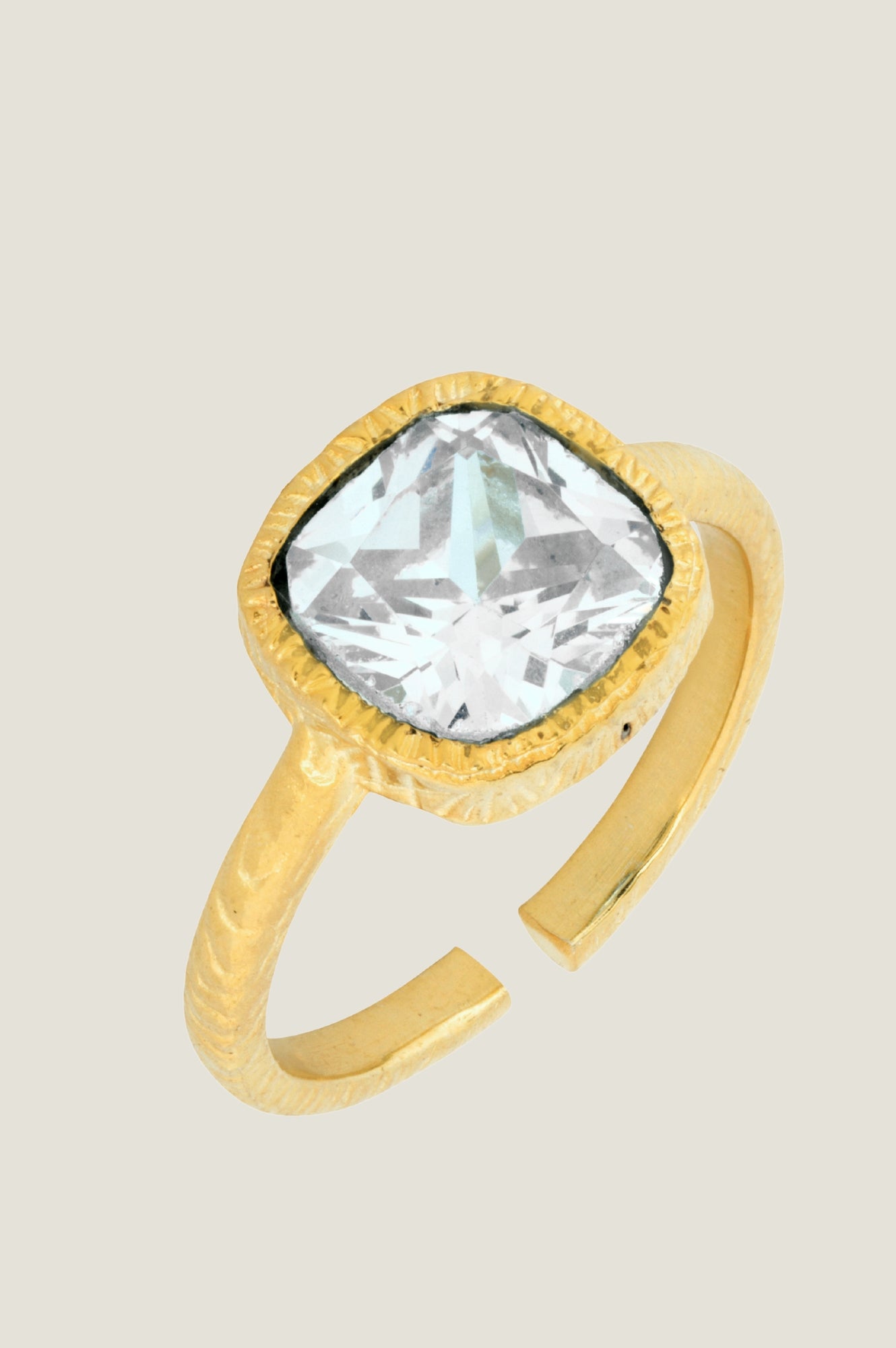 Clear Glass Engagement Ring for Women - Elegant Solitaire Wedding Band - Perfect for Proposals, Anniversaries & Special Occasions