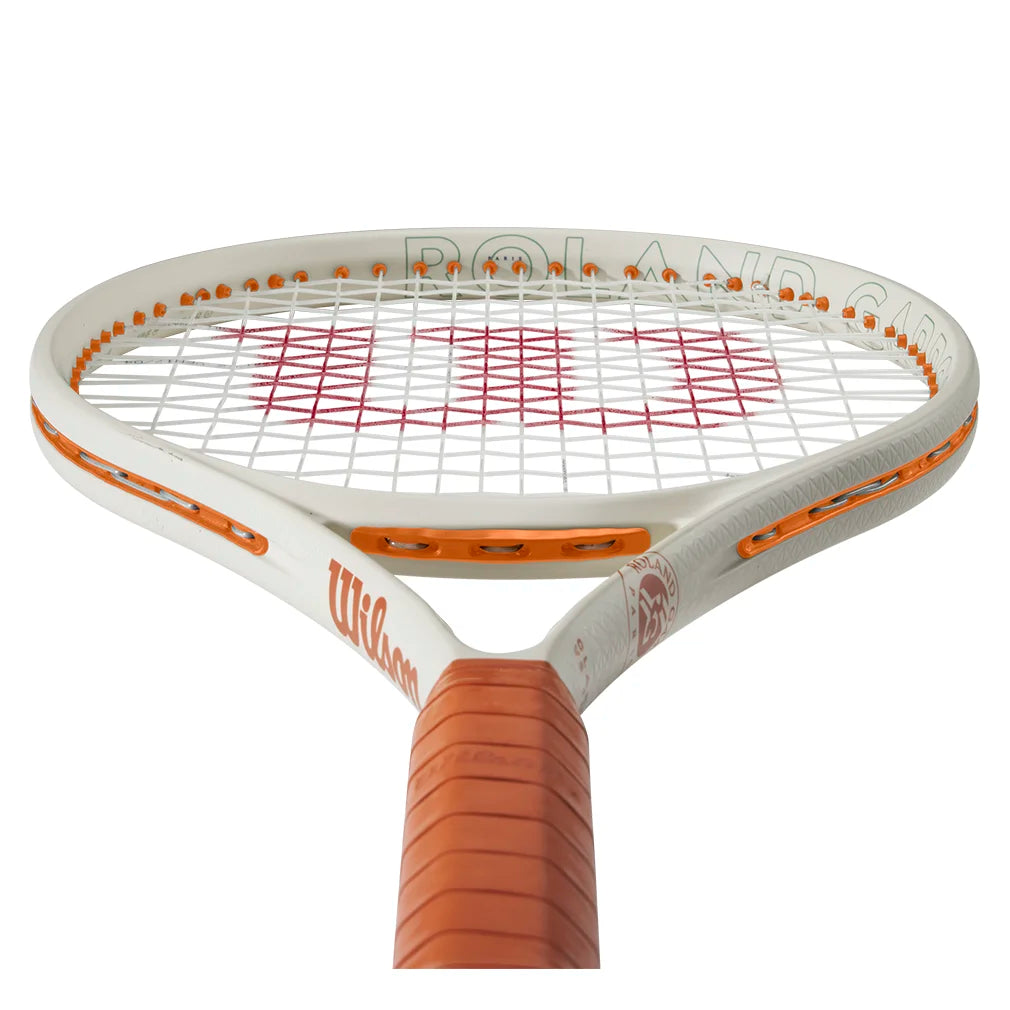Wilson Clash 100 V3.0 RG 2025 Tennis Racket - Lightweight Performance Racquet for Power & Control | Perfect for Recreational & Competitive Players on Hard Courts & Clay