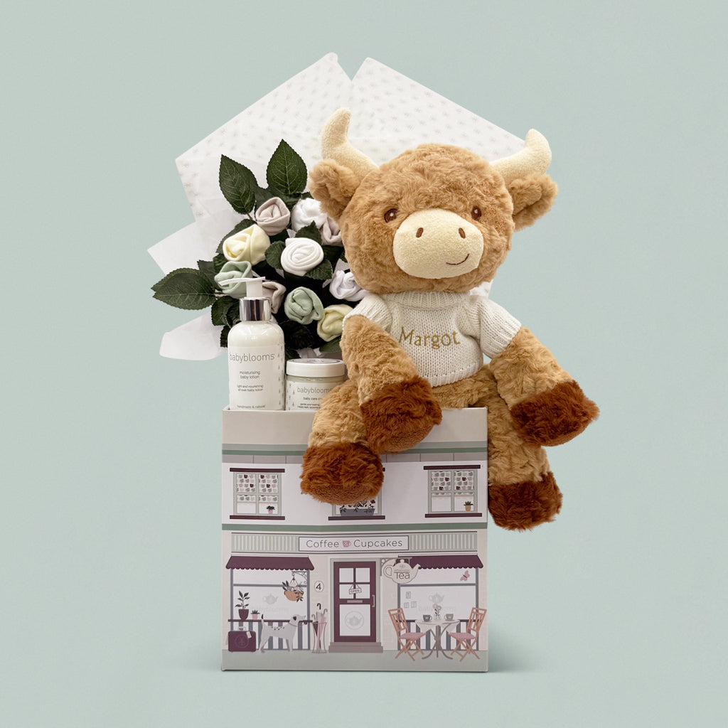 Personalized Harriet Highland Cow Welcome Baby Gift Set - Neutral Baby Shower Gift for Newborns & Parents - Perfect for Nursery Decor & Baby Showers