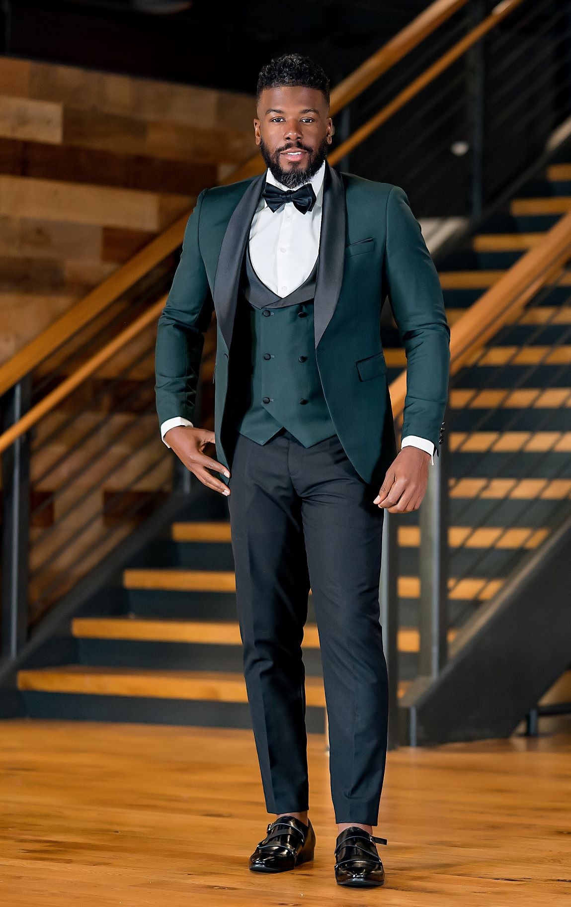 Custom Green & Black 3-Piece Tuxedo Suit for Men - Elegant Formal Wear for Weddings, Prom & Special Occasions