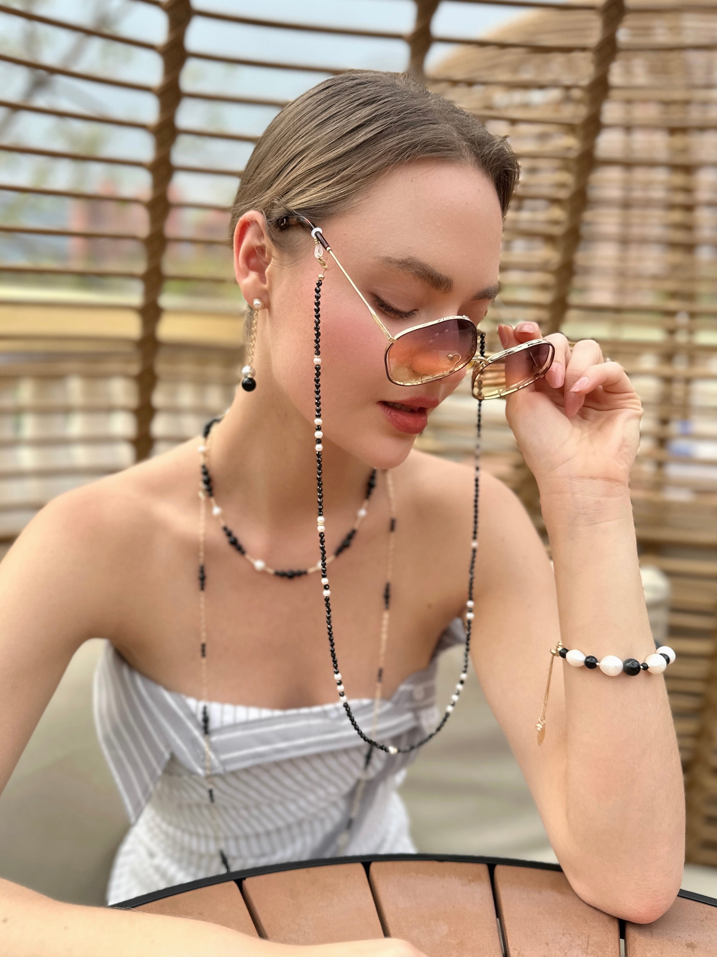 Exquisite Black Obsidian & White Freshwater Pearl Necklace - Elegant Jewelry for Women, Spiritual Healing & Fashion Accessory | Perfect for Meditation, Gifts & Special Occasions