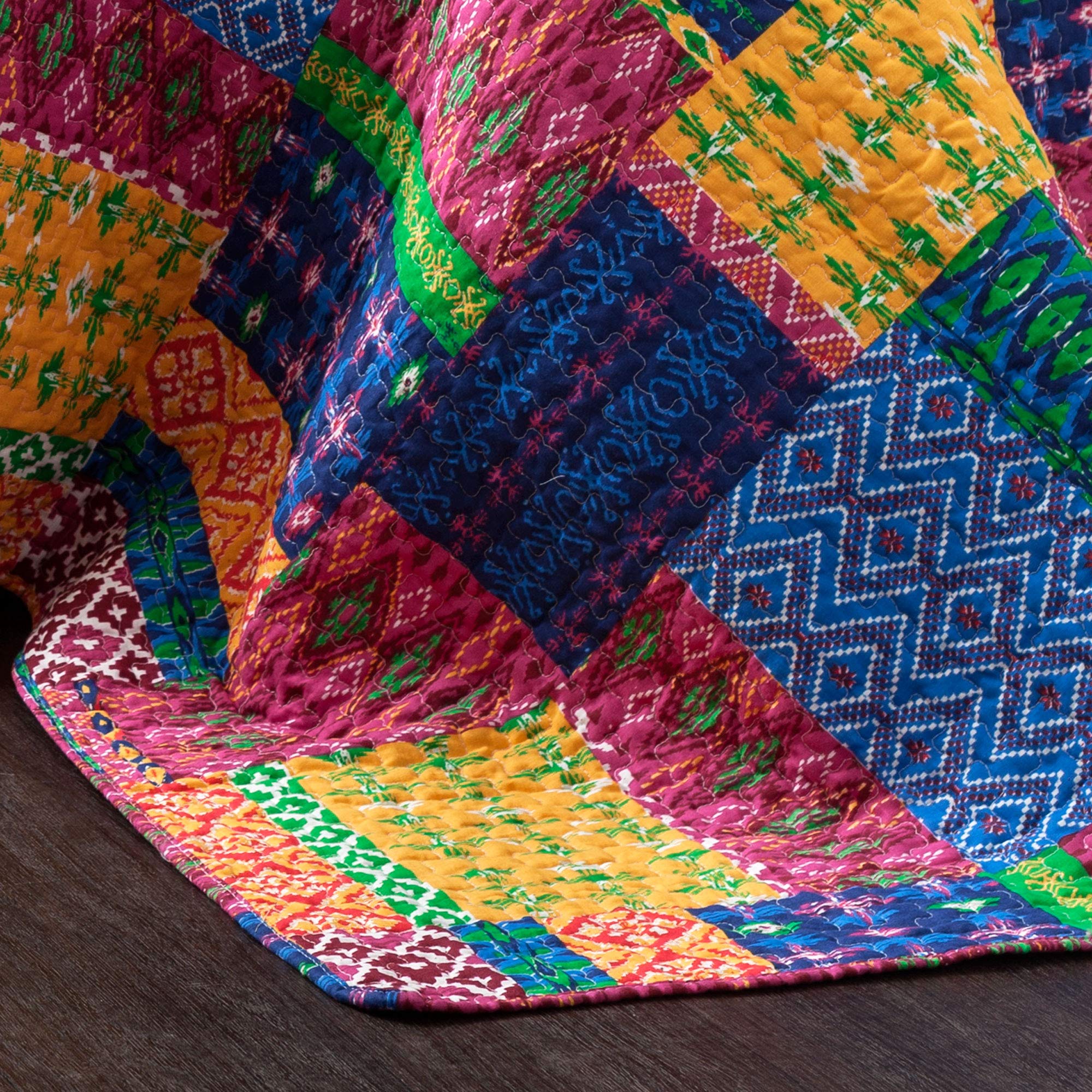 Lush Decor Misha Quilt Set Full/Queen - Fuchsia Navy for Cozy Bedroom