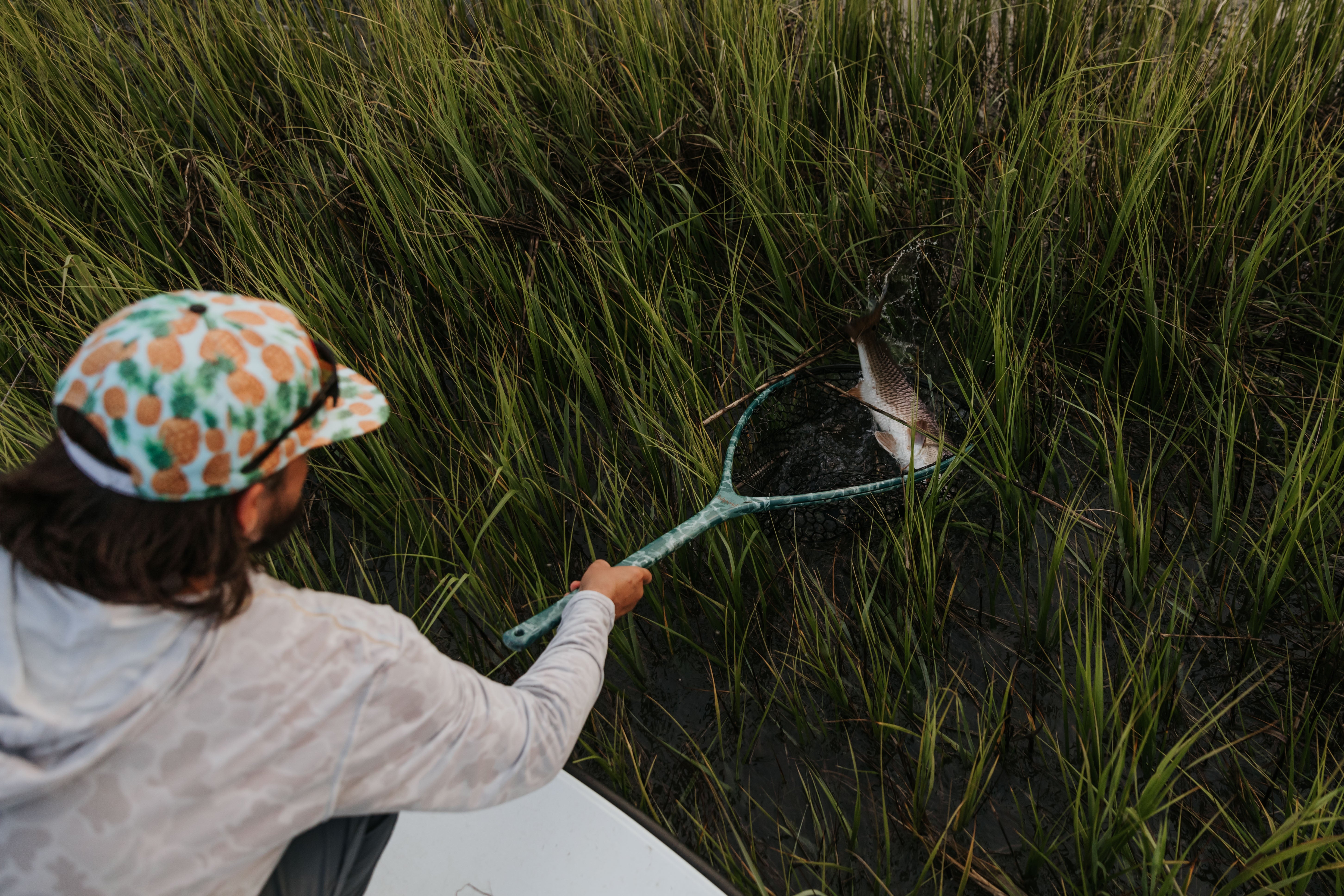Fishpond Nomad Mid Length Boat Net - Lightweight Fly Fishing Landing Net for Trout & Bass - Perfect for Kayak, Canoe & Drift Boat Fishing