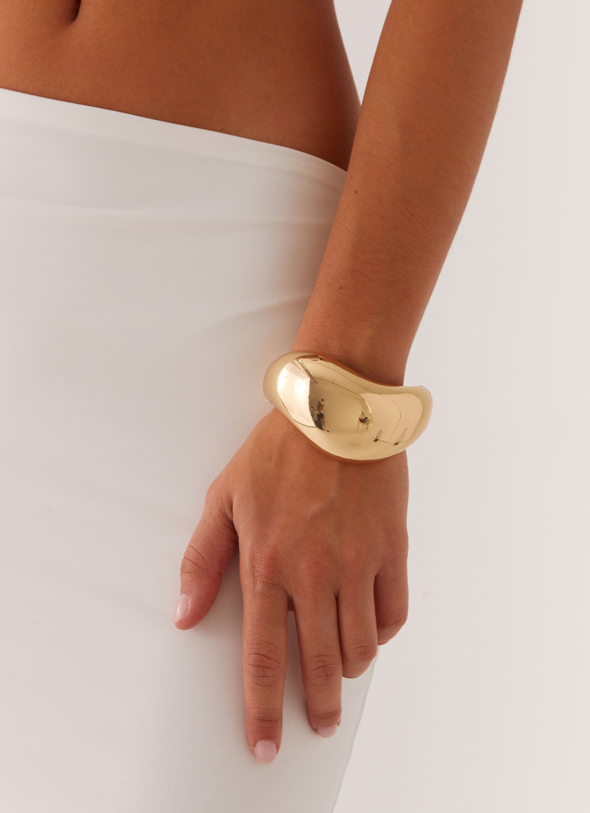 Cerene Gold Bracelet for Women - Elegant & Dainty Jewelry Gift for Her - Perfect for Parties, Weddings & Everyday Wear