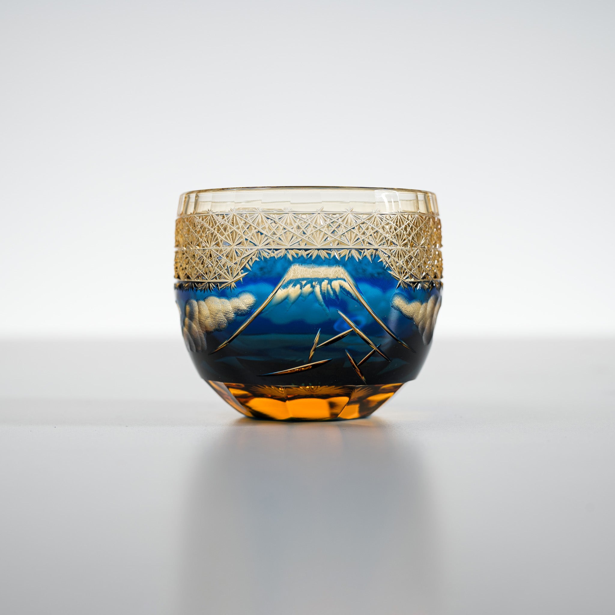 Premium Yamada Crystal Glass Sake Cups with Mt. Fuji Design - Amber & Blue Japanese Drinking Glasses for Sake, Whiskey & Cocktails - Elegant Gift for Home Bar & Asian Dining Experience