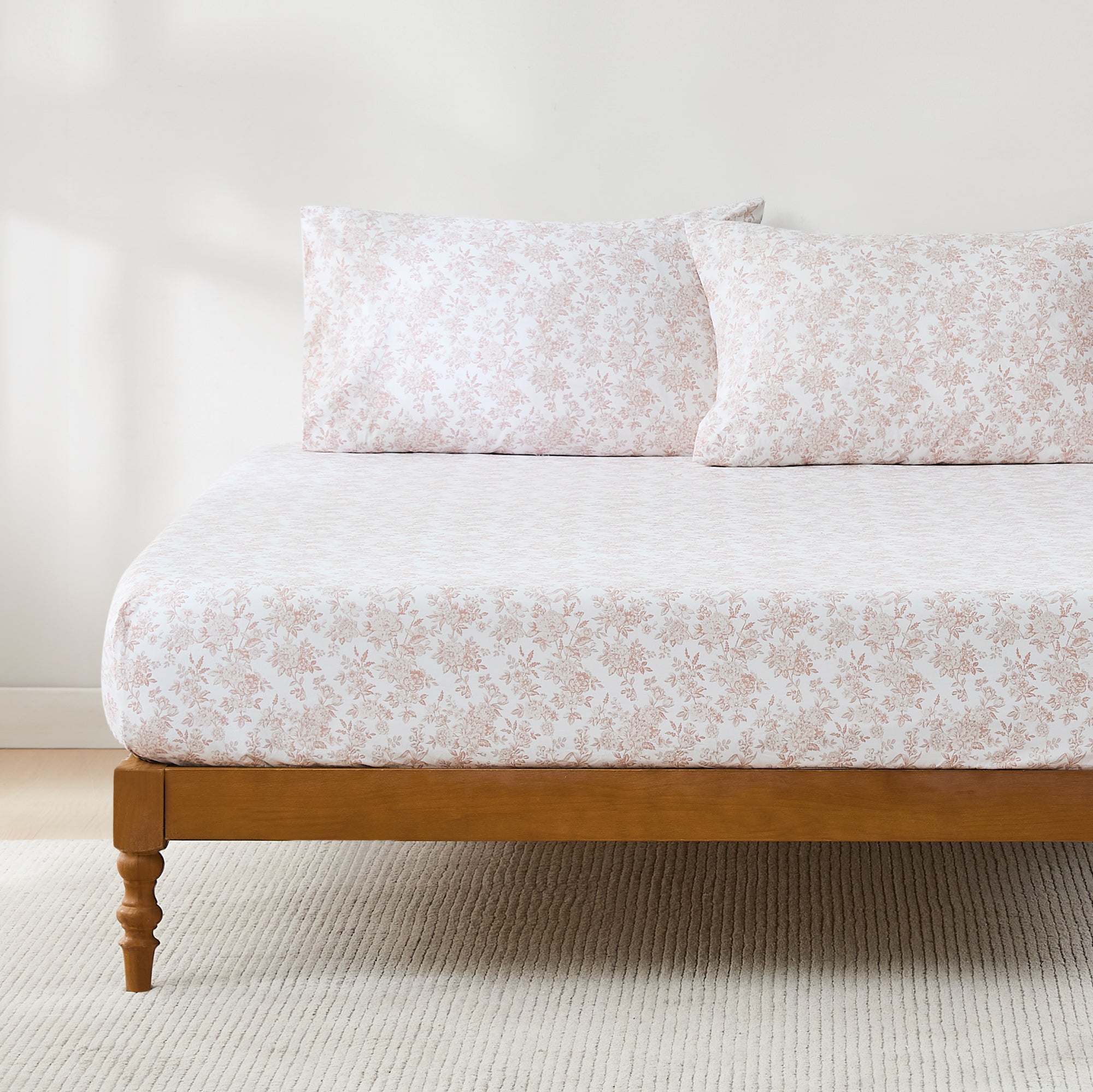 Premium Peony Toile Cotton Sheet Set - Queen Size, 4-Piece Bedding Set with Pillowcases - Soft & Breathable for Comfortable Sleep - Perfect for Master Bedroom, Guest Room, or Vacation Home