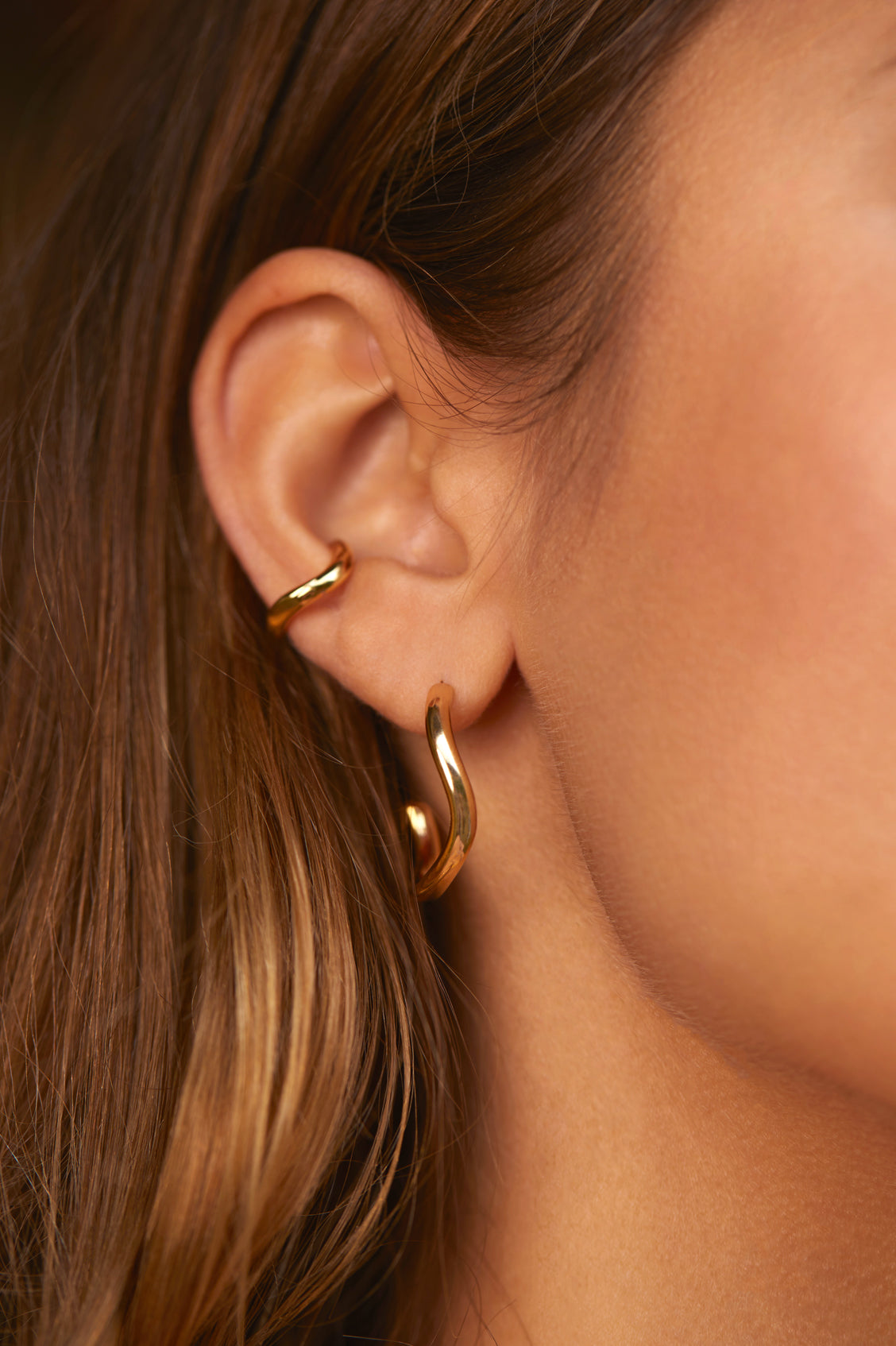 Gentle Wave Hoops - Lightweight & Stylish Earrings for Women | Perfect for Everyday Wear, Parties & Special Occasions
