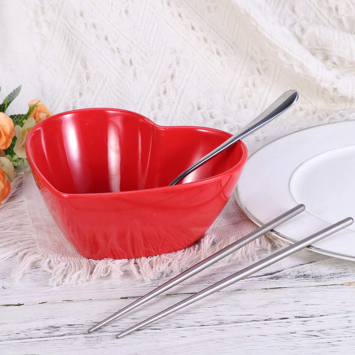 1pc Heart Shaped Salad Bowl - Ceramic Cereal & Soup Bowls with Rotating Base - Small Serving Dish for Party, Valentine's Day, Home Decor (Red) | Perfect for Romantic Dinners, Breakfast in Bed, and Cute Kitchen Decor