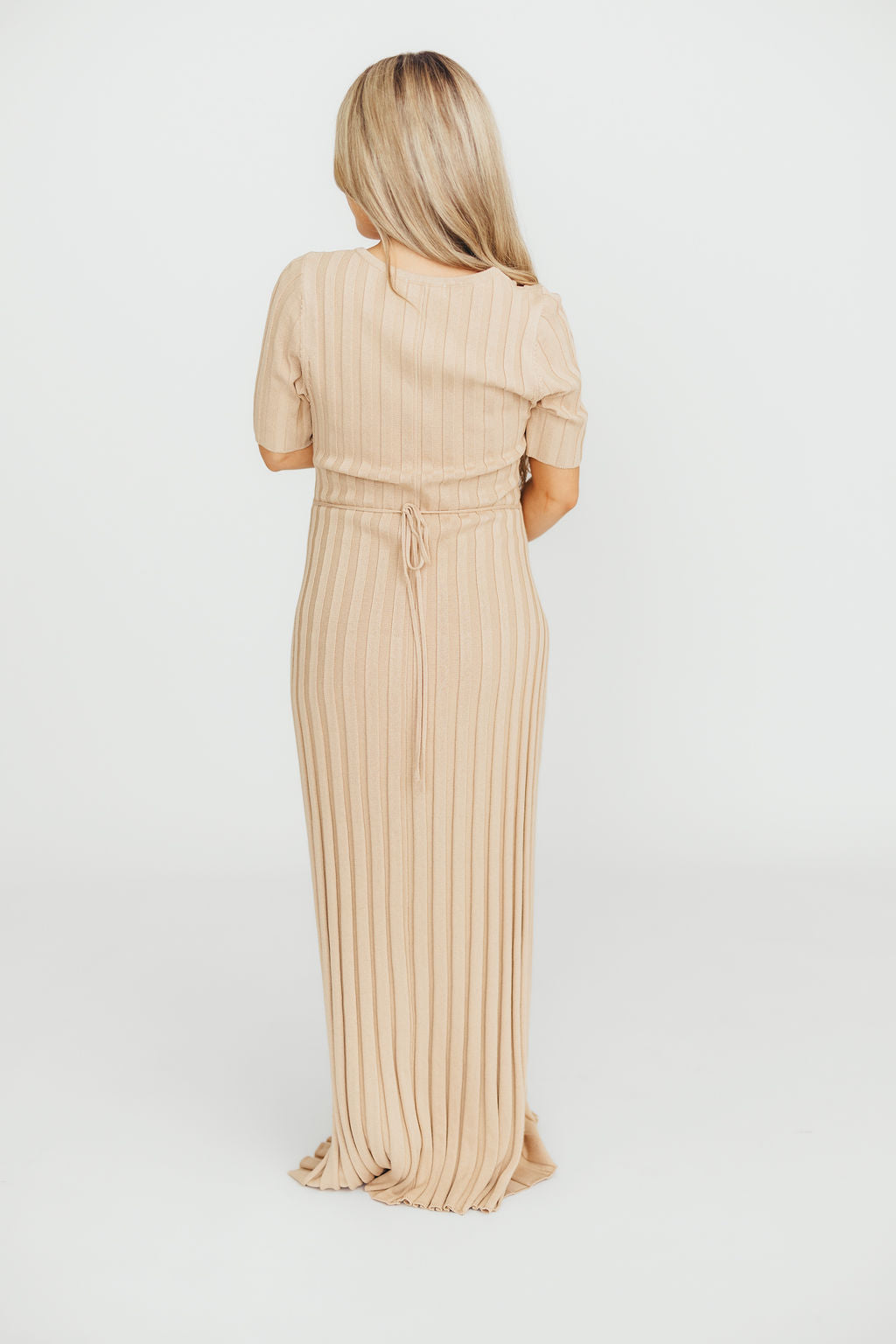Oakley Ribbed Maxi Dress in Taupe - Bump Friendly Maternity Dress for Women, Comfortable Stretchy Pregnancy Dress for Everyday Wear, Perfect for Baby Showers, Maternity Photos & Casual Outings