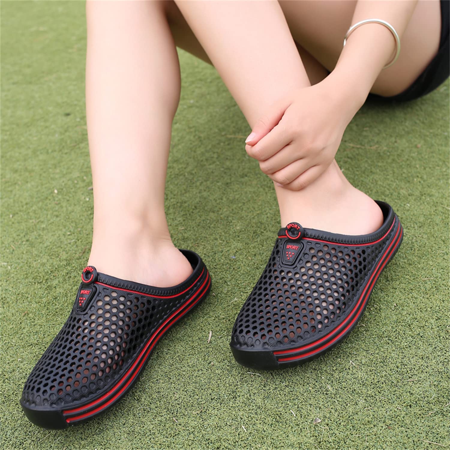 **Women's Garden Clogs - Breathable Water Shoes for Beach, Bathing, Walking & Travel - Comfortable Non-Slip Slippers for Home, Pool & Outdoor Use**