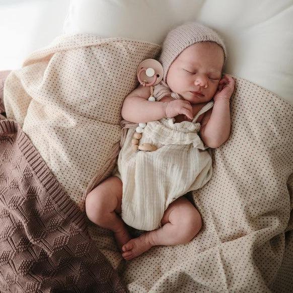 Mushie Organic Cotton Muslin Swaddle Blanket - Caramel Polka Dot - Soft & Breathable Baby Wrap for Newborns, Infants & Toddlers - Perfect for Swaddling, Nursing, Stroller & Car Seat Cover