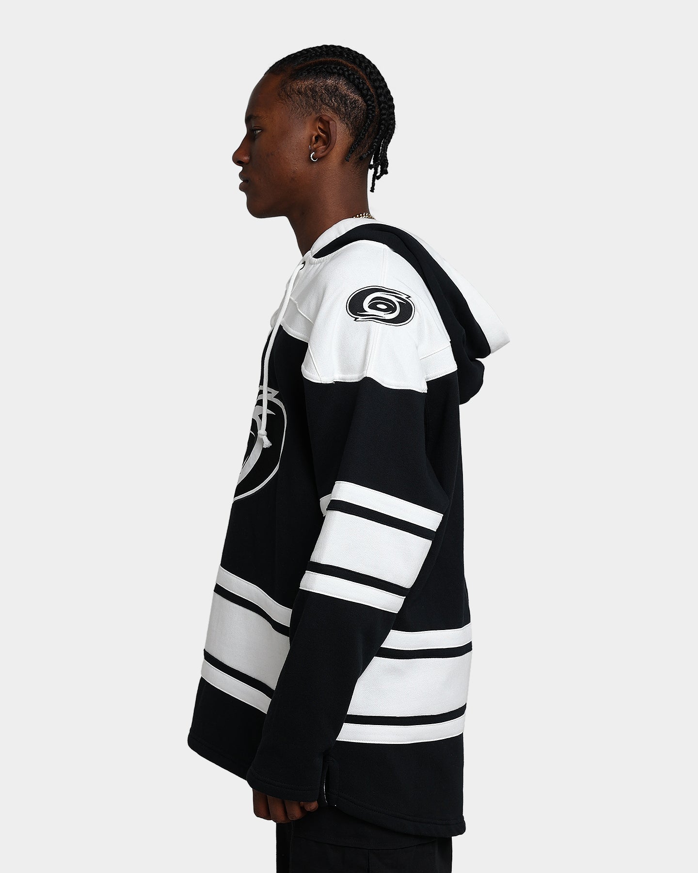 47 Brand Carolina Hurricanes Superior Lacer Hoodie - Jet Black NHL Pullover Sweatshirt for Men & Women - Perfect for Game Day, Tailgating & Casual Wear