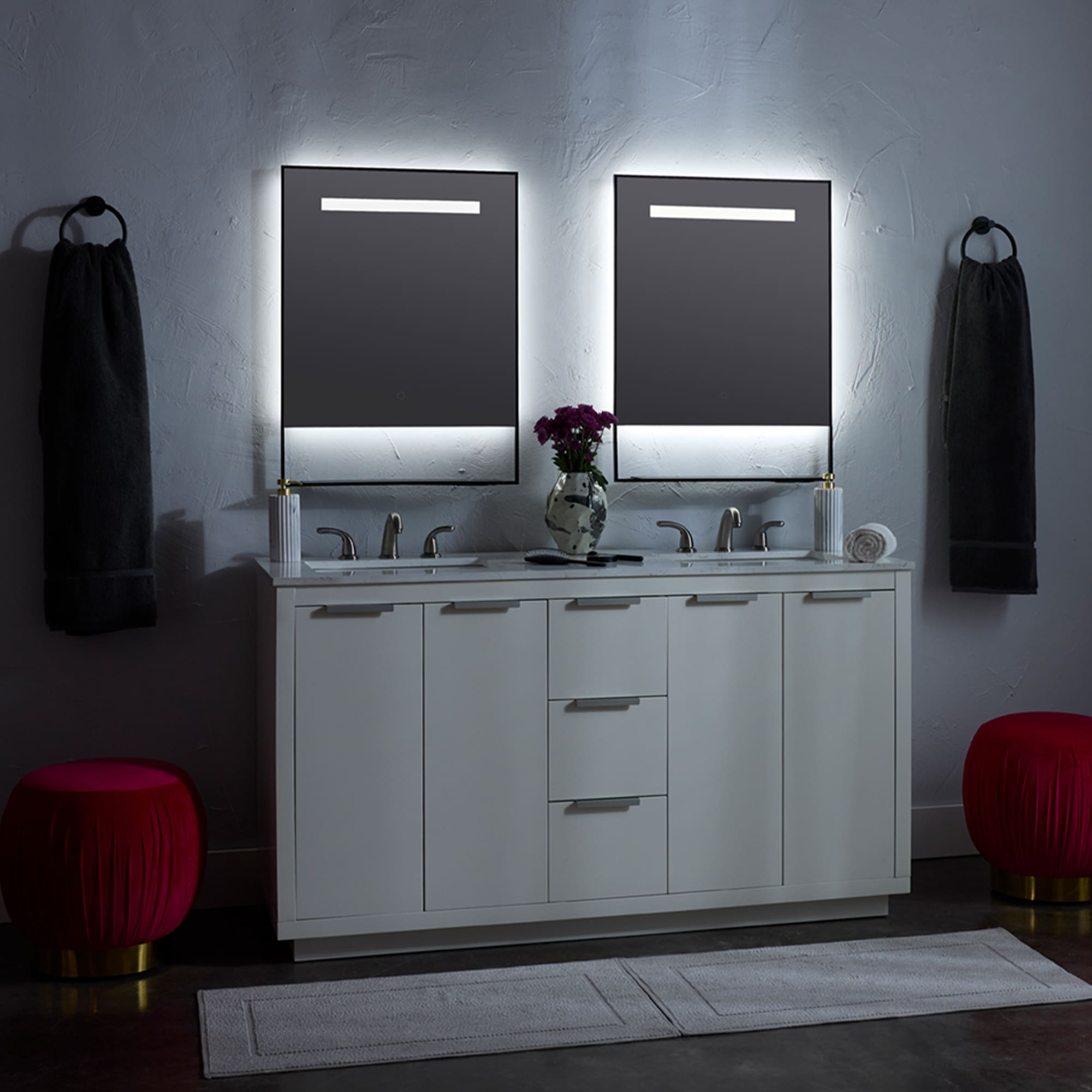 Oxygen Castore 3 0902 15 Inch 24x32 LED Lighted Mirror with Adjustable Brightness - Black Bathroom Vanity Mirror for Makeup & Shaving - Perfect for Bedrooms, Salons & Dressing Rooms