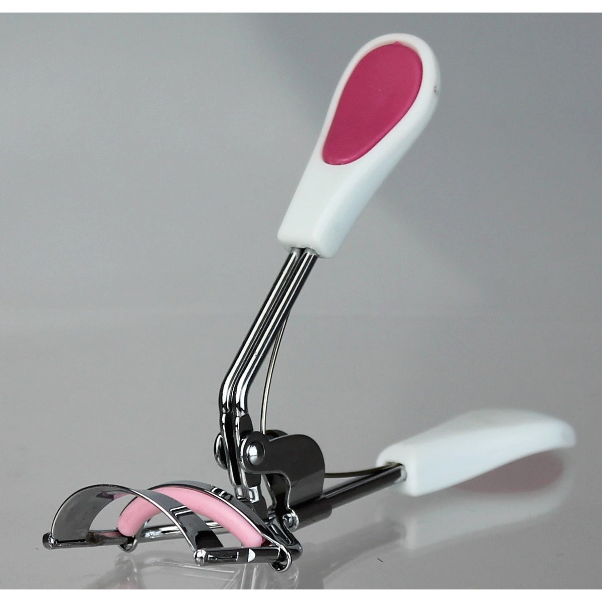 Best Eyelash Curler for Long Lashes - Professional Lash Curling Tool for Voluminous Eyes - Perfect for Daily Makeup & Special Occasions