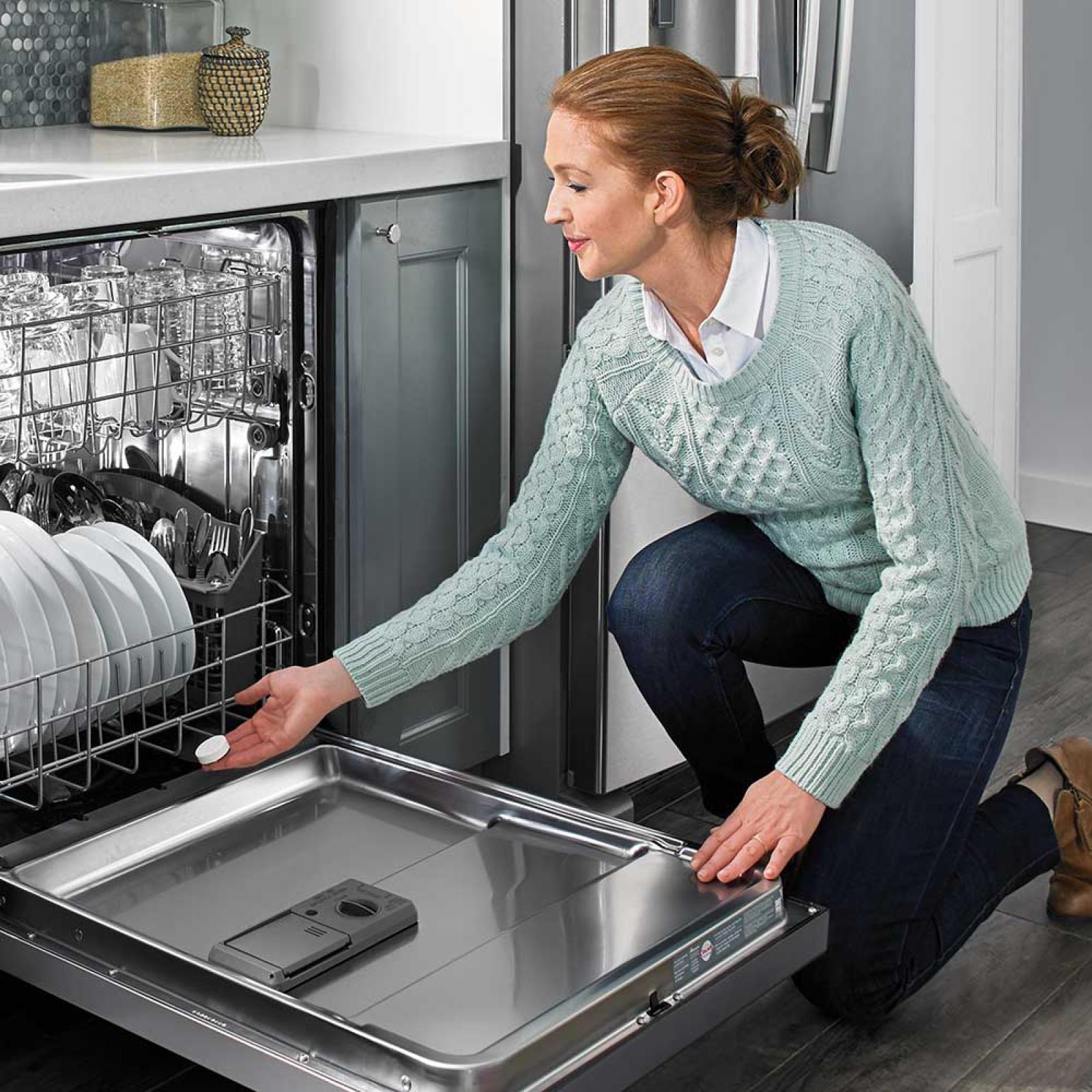Affresh Dishwasher Cleaner W10288149B - Deep Cleans & Deodorizes Dishwashers - Removes Limescale & Buildup - 6 Month Supply - Ideal for Kitchen & Home Maintenance