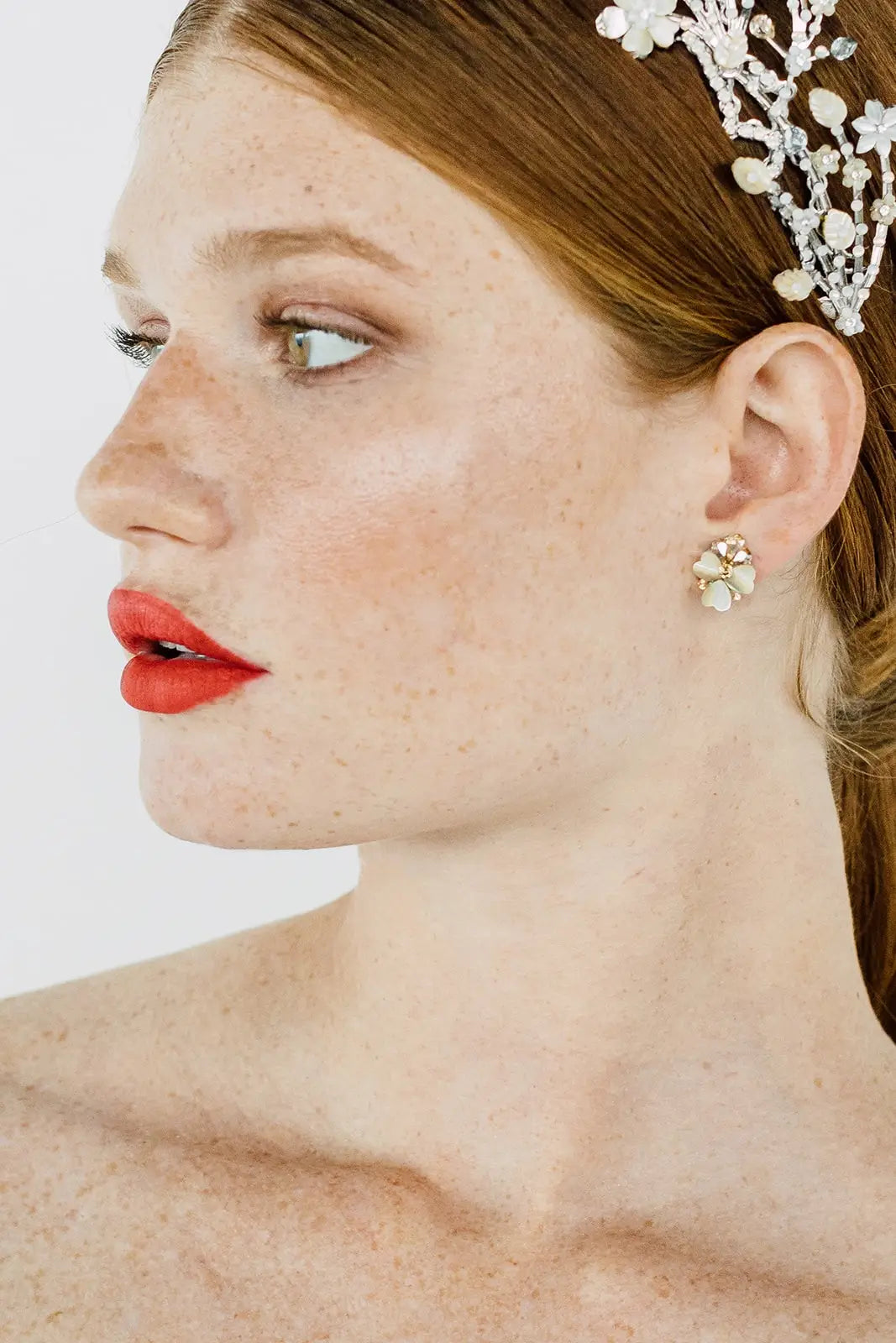 Stylish Kim Earrings for Women - Trendy Korean-Inspired Jewelry for Everyday Wear & Special Occasions