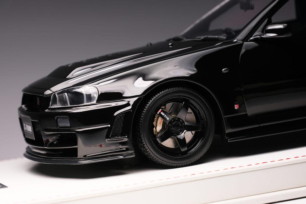1:18 Scale Nissan Skyline R34 Z-Tune Diecast Model Car - Black Pearl Finish - Collectible Display & Racing Simulation for Car Enthusiasts