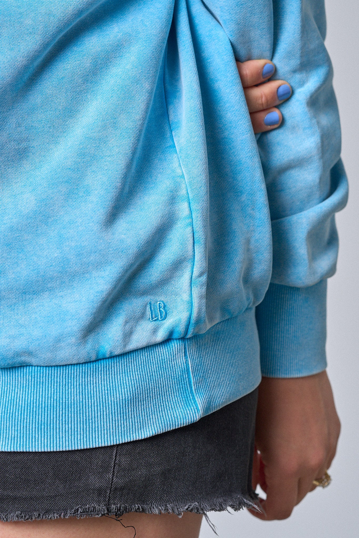 Premium Washed Cotton Crewneck Sweatshirt for Men & Women - Soft Electric Blue Pullover | Casual Comfort Wear for Everyday & Lounge