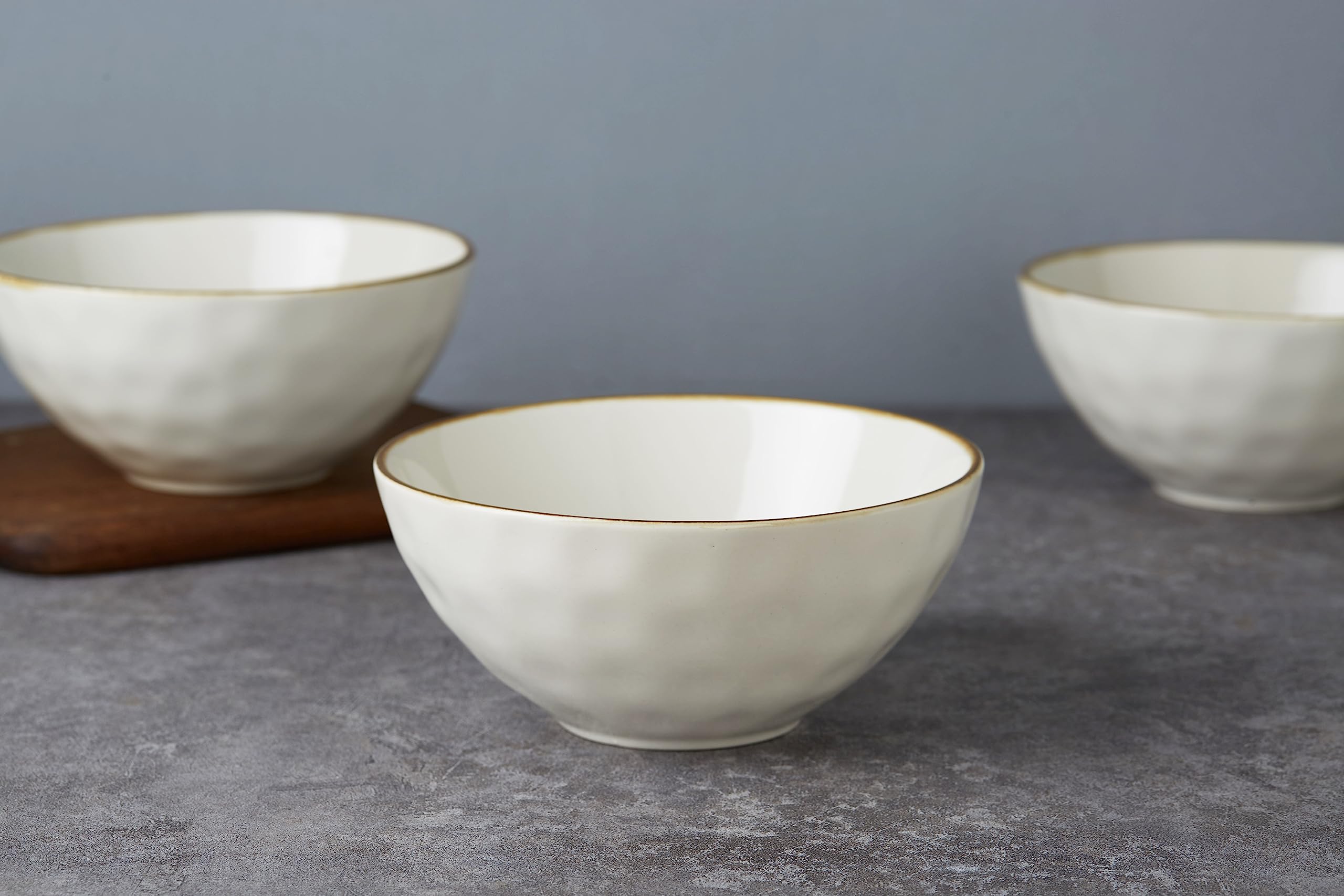 Famiware 6-Piece Cereal Bowls Set - 23oz Round Soup Bowls for Rice, Oatmeal & Soup - Microwave & Dishwasher Safe Scratch-Resistant Vanilla White Kitchenware - Perfect for Breakfast, Family Dinners & Entertaining Guests