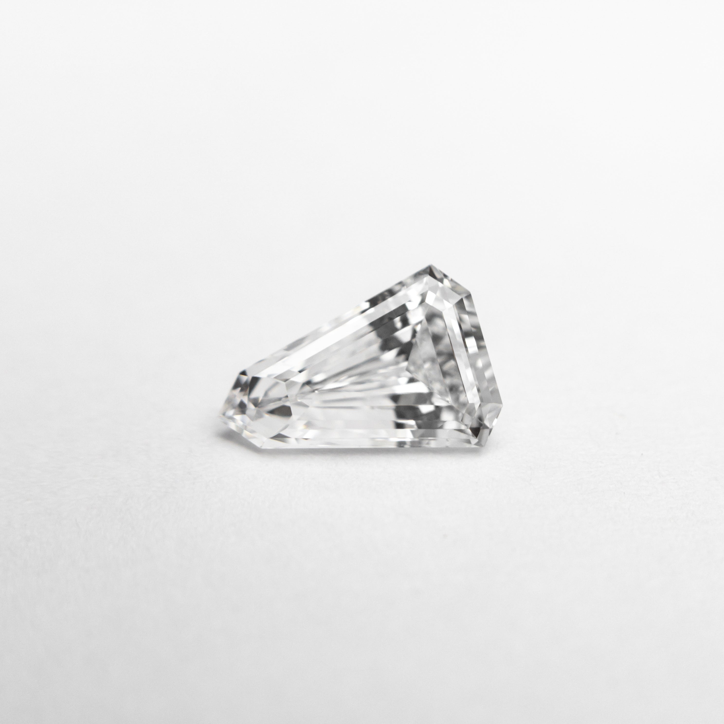 0.55ct Natural Diamond - 7.13x4.85x2.66mm VS2 Clarity F Color Shield Step Cut Loose Stone for Engagement Rings & Fine Jewelry Making