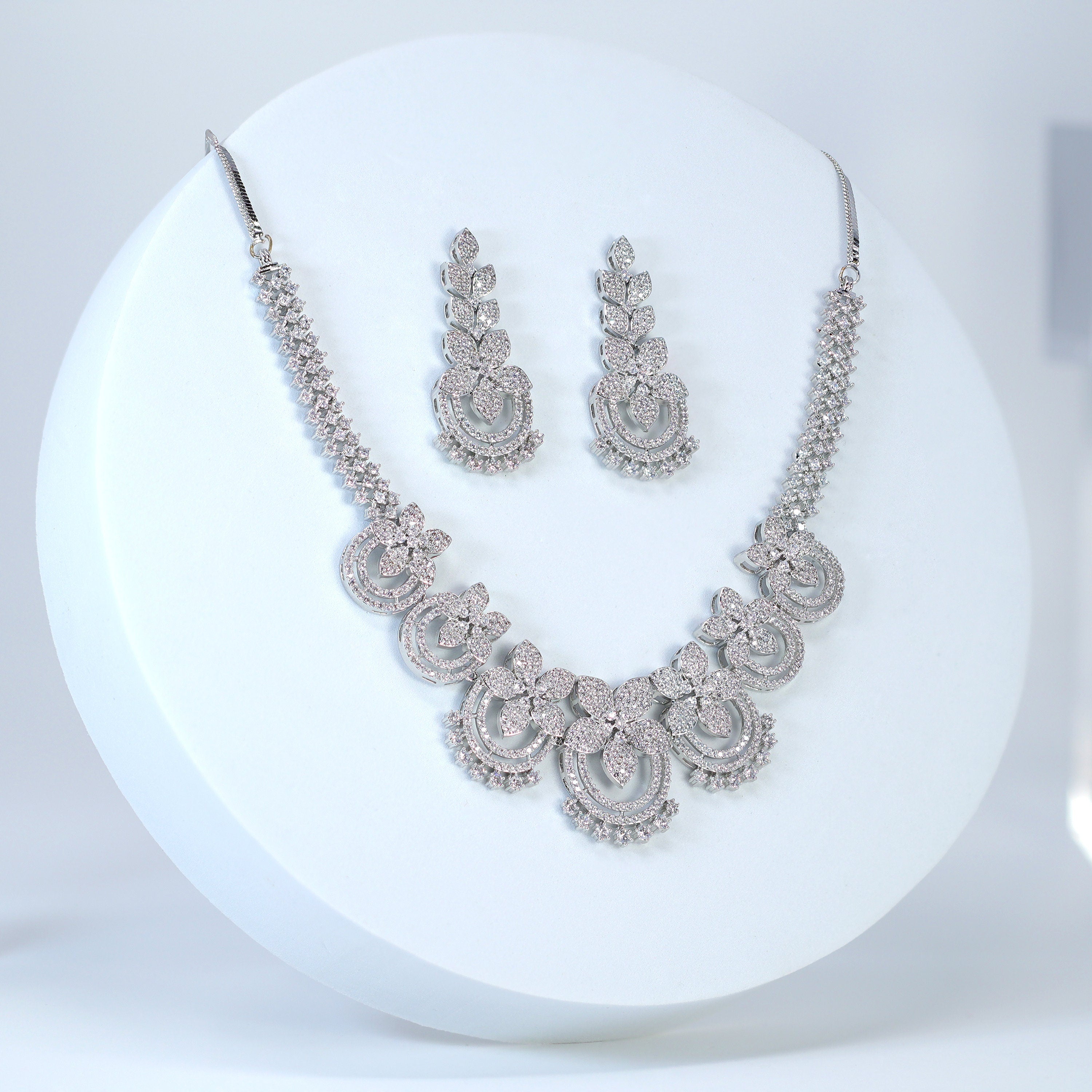 Swarovski Crystal Rose Gold & Silver Floral Cascade Necklace Set - Elegant Gift for Women, Bridal Jewelry, Wedding Necklace with CZ Stones - Perfect for Anniversaries, Valentine's Day & Special Occasions