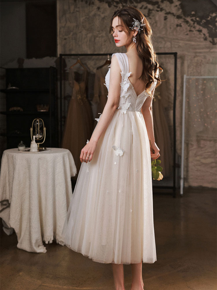 Elegant Light Champagne Short Prom Dress for Homecoming - Perfect for Dances, Parties & Special Occasions