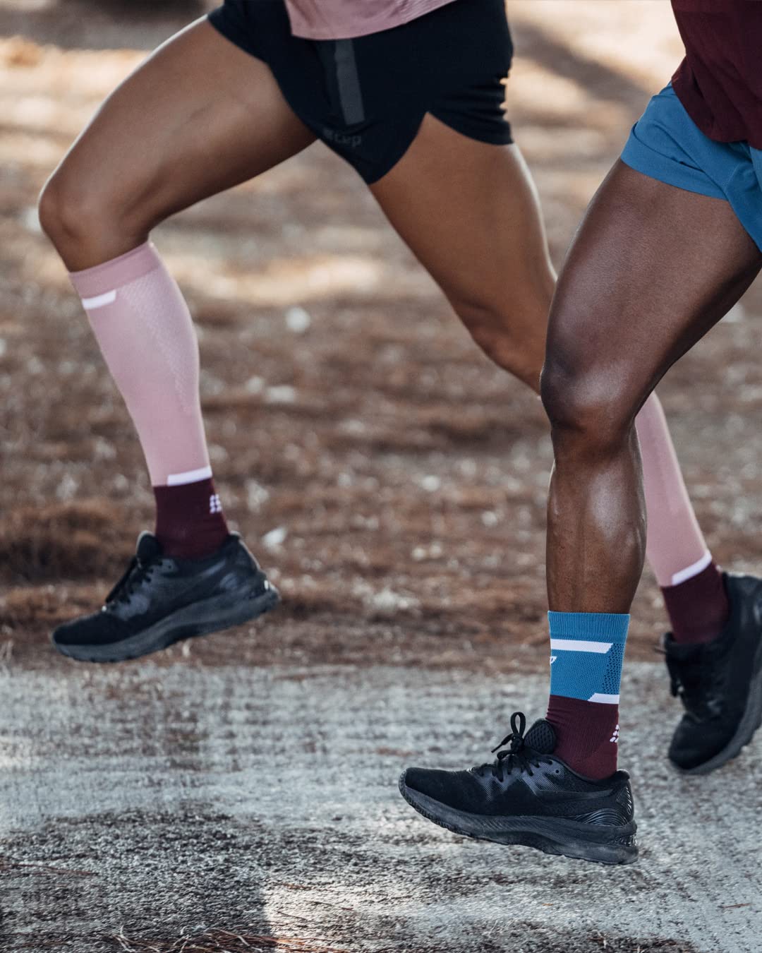 CEP Men's Performance Running Socks 4.0 - Mid Cut Athletic Crew Socks for Marathon, Training & Workout - Breathable & Supportive Compression Socks for Runners