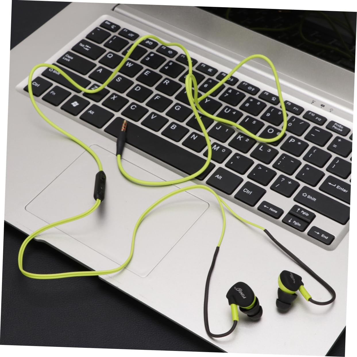 Artibetter Wired Earbuds with Microphone - 3.5mm Bass Sound Headphones, Waterproof In-Ear Headset (Green) - Perfect for Running, Gym Workouts & Daily Commute