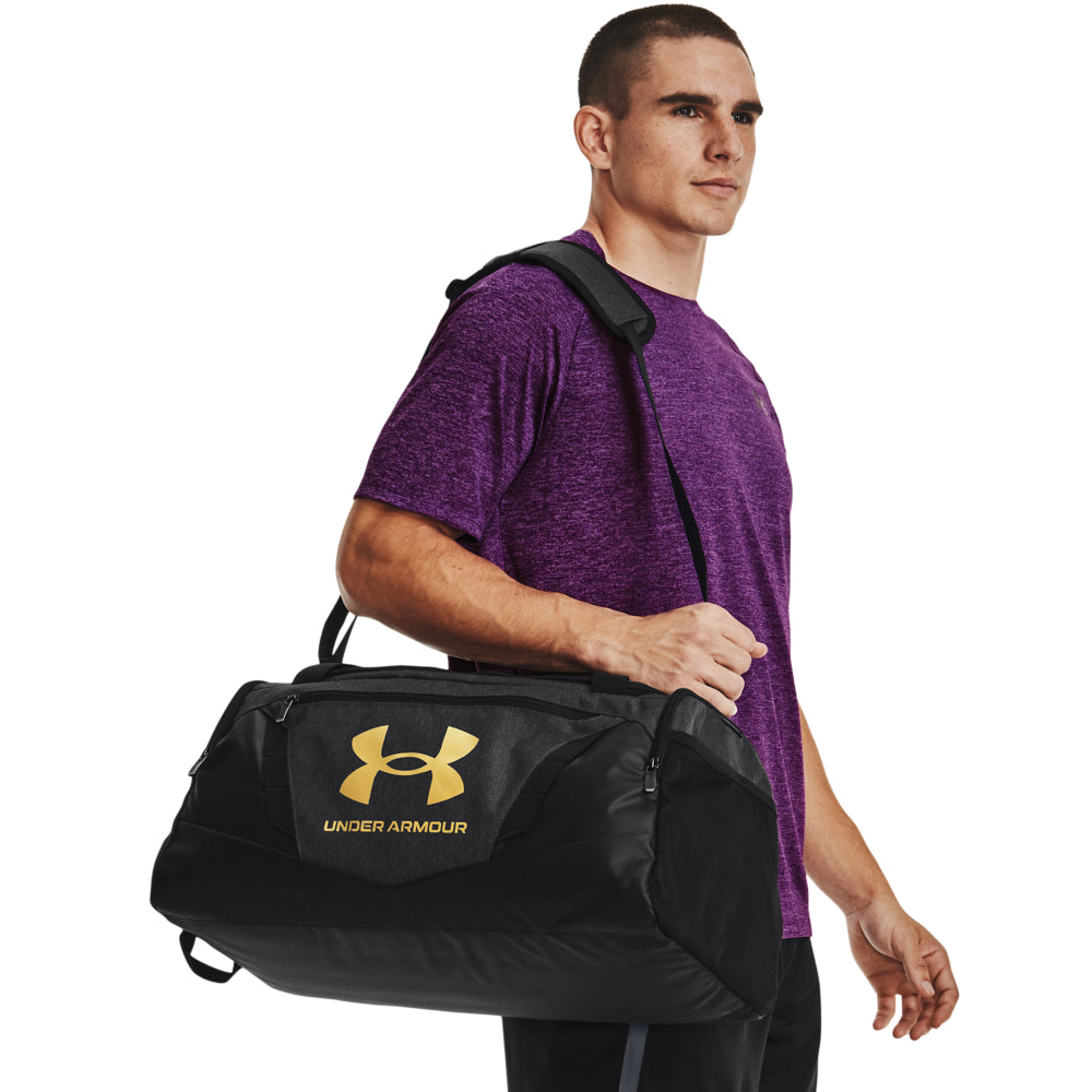 Under Armour Undeniable 5.0 Small Duffle Bag - Lightweight Gym Bag for Men & Women - Perfect for Workouts, Travel & Sports Gear Storage
