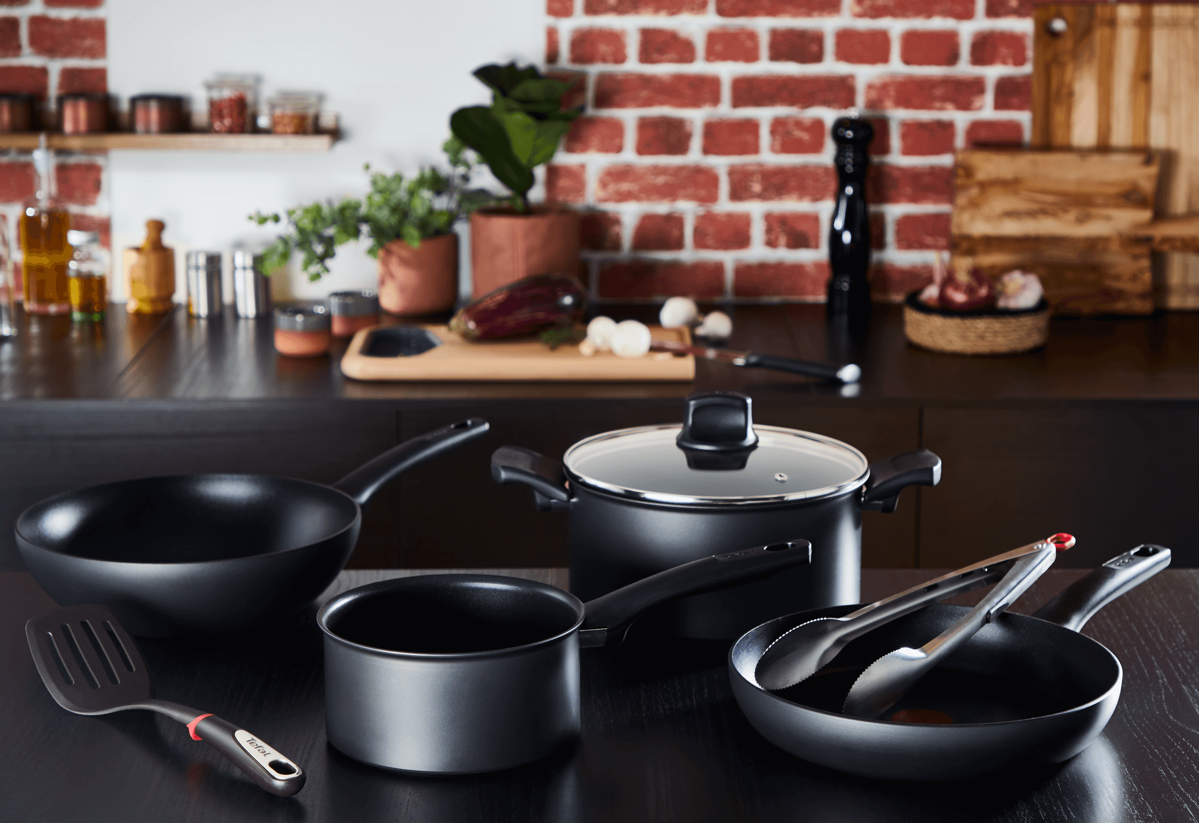 Tefal Ultimate Non Stick Induction Frypan 32cm - Premium Cookware for Gas & Electric Stoves - Perfect for Searing, Frying & Cooking Family Meals