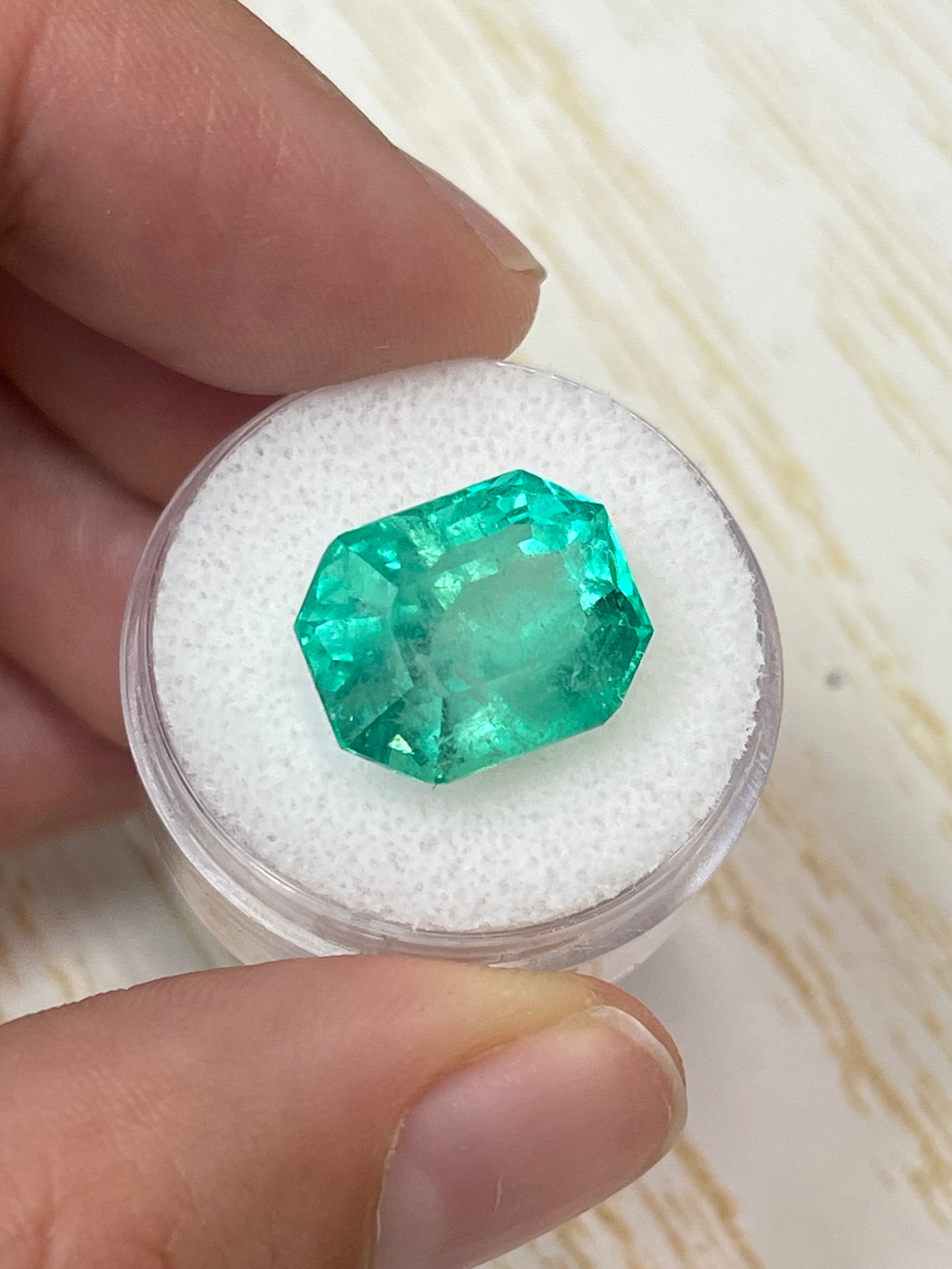 11.90 Carat Natural Colombian Loose Emerald - 15x12mm Emerald Cut Gemstone for Jewelry Making & Engagement Rings