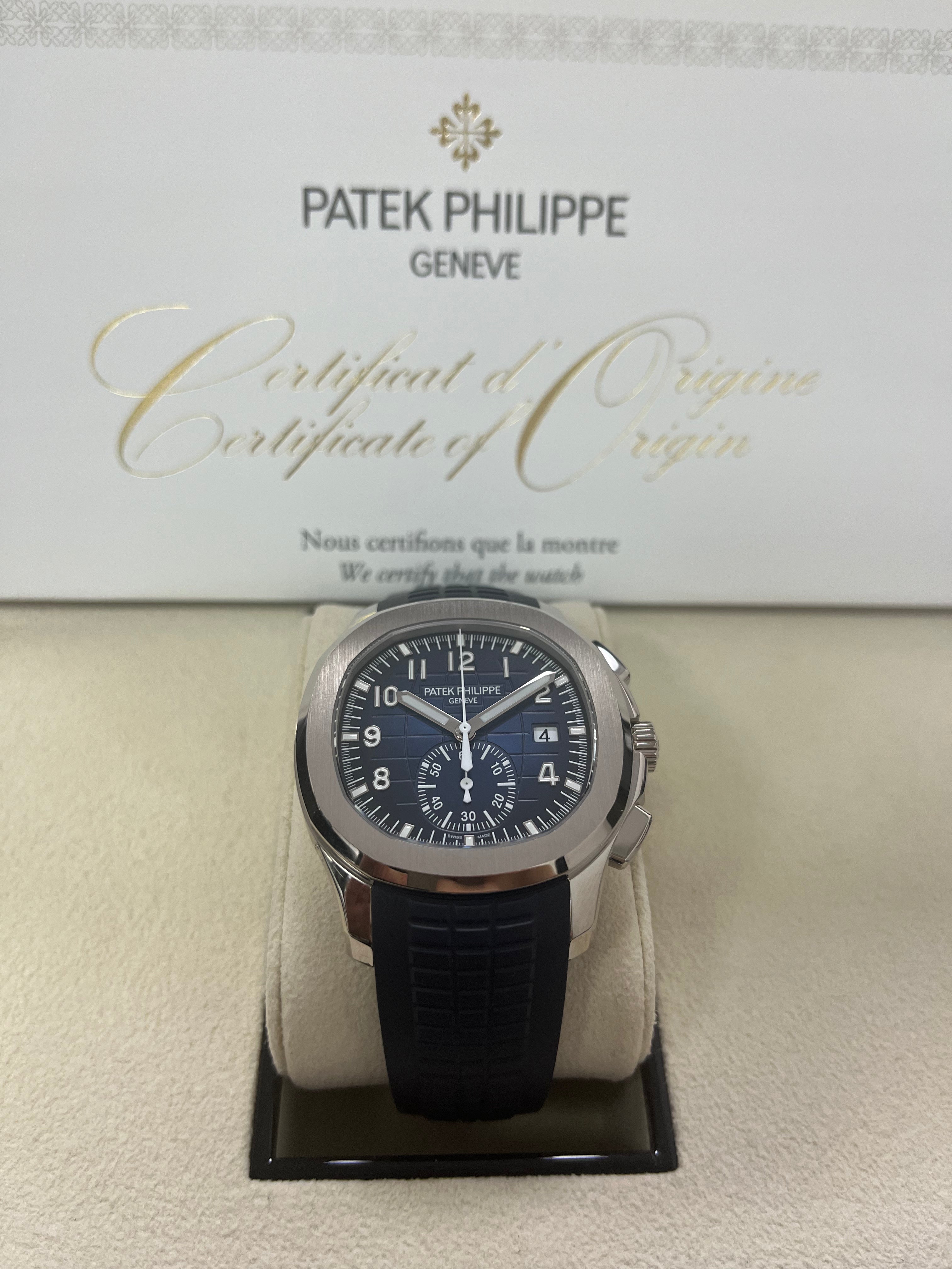 Patek Philippe Aquanaut 5968G-001 Luxury Men's Watch - Automatic Chronograph, Rose Gold Case, Black Dial - Perfect for Business Meetings & Special Occasions