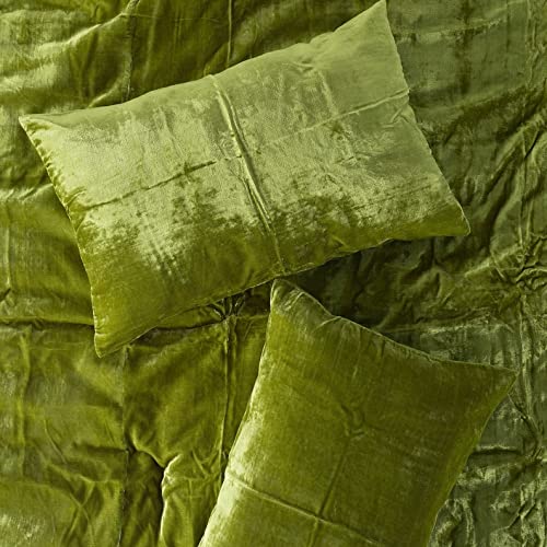 Premium Crushed Velvet Duvet Cover Set - 3 Piece Boho Chic Bedding Collection in Emerald Green (Queen Size 90x90 Inches) for Cozy Bedroom Decor & Luxury Hotel Style Home