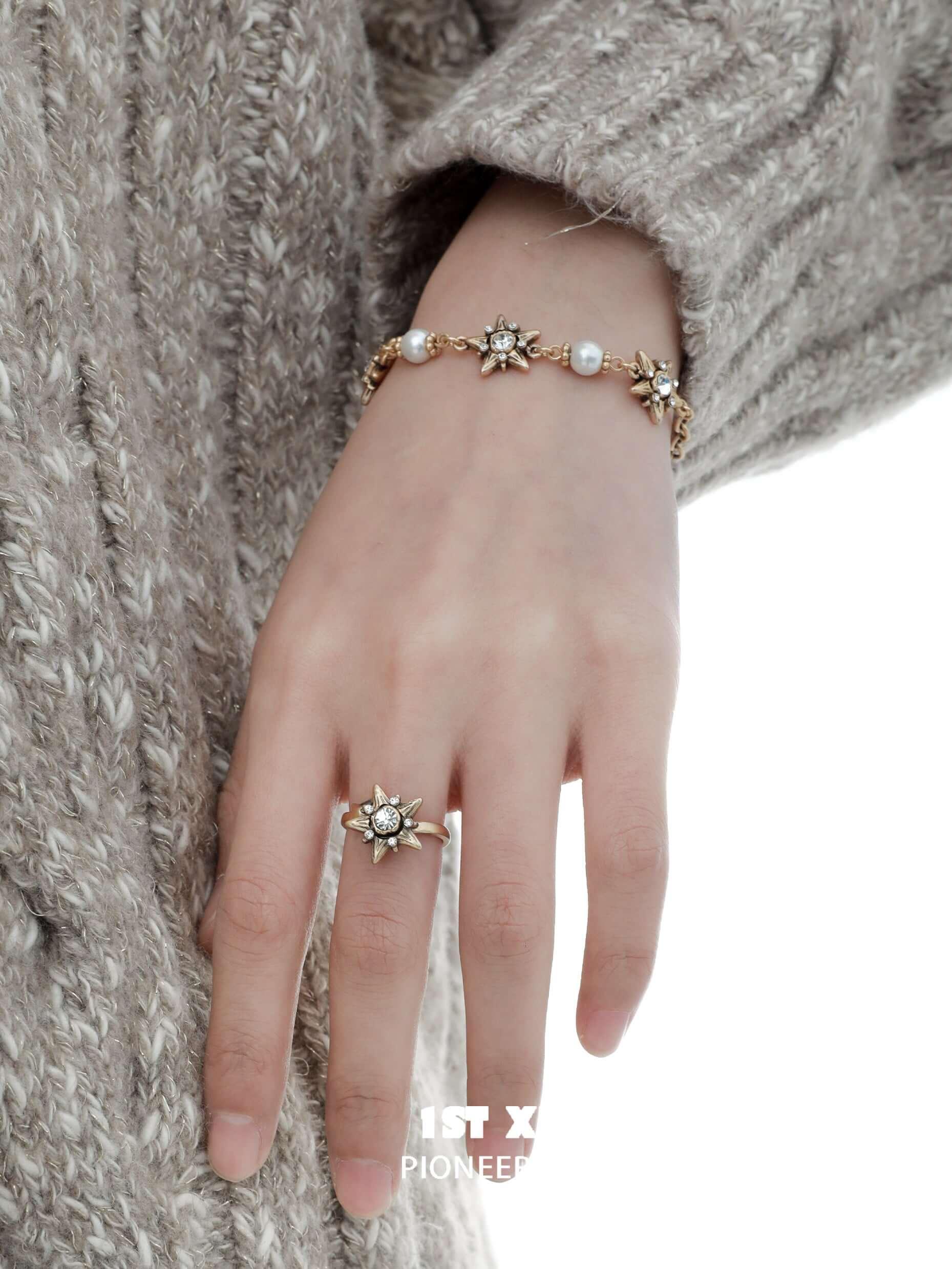 Vintage Renaissance Style Copper Alloy Zirconia Star Ring for Women - Elegant Jewelry Gift for Weddings, Parties & Special Occasions