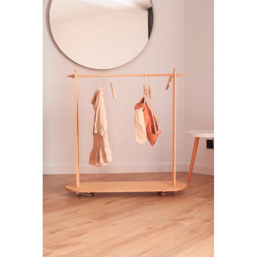 Babai 5-Piece Wooden Clothes Hangers Set - Durable & Space-Saving for Closet Organization - Perfect for Shirts, Pants, Jackets & Dresses