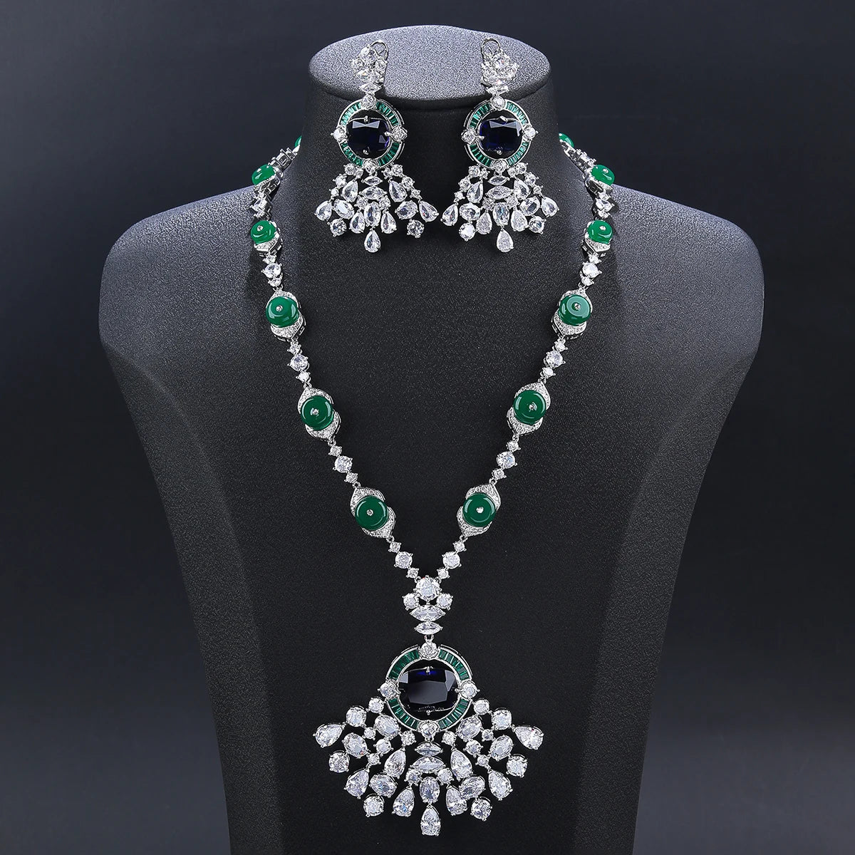 Elegant WaterDrop Cubic Zirconia Fan-Shaped Pendant Necklace & Earrings Set for Women - Luxury Party Jewelry Accessories - Perfect for Weddings, Prom, Evening Events and Special Occasions